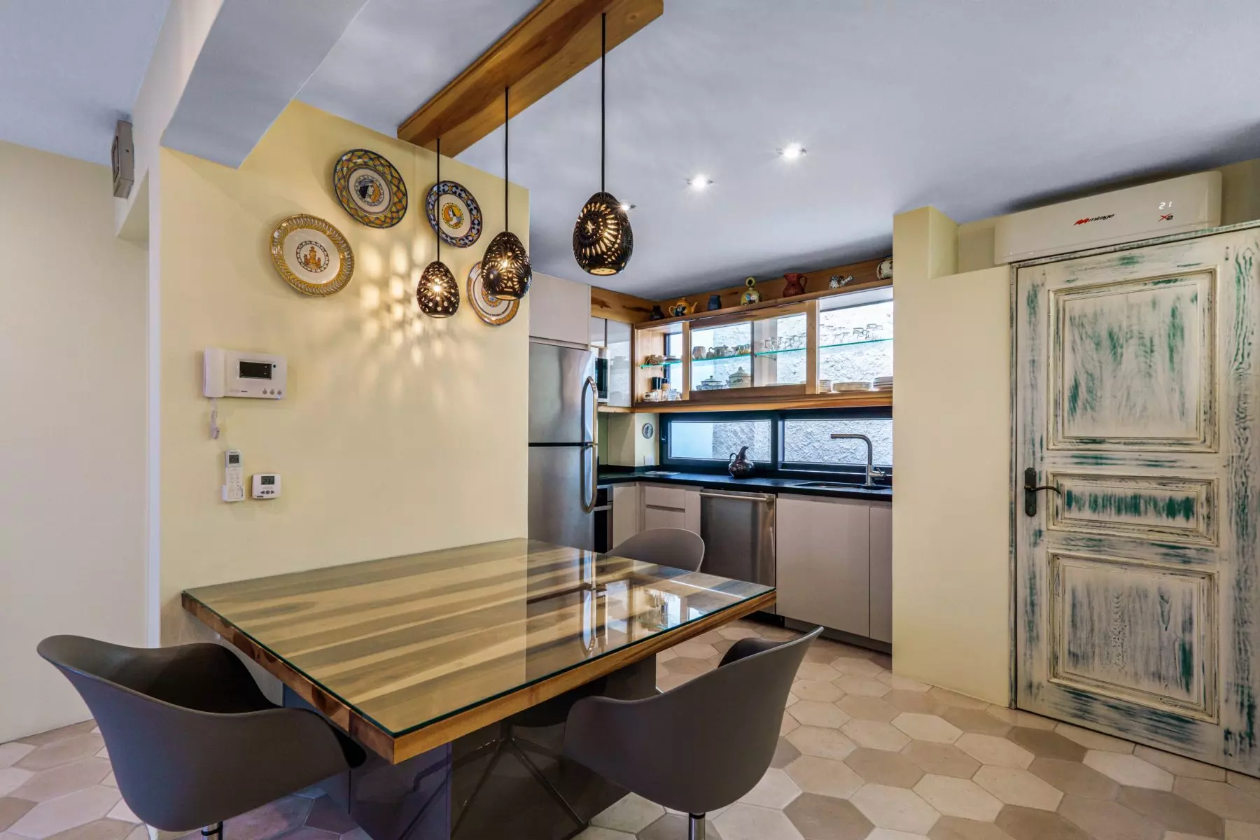 Casa de la Canal — Centro, San Miguel de Allende — photo 5 — sophisticated kitchen with radiant natural light