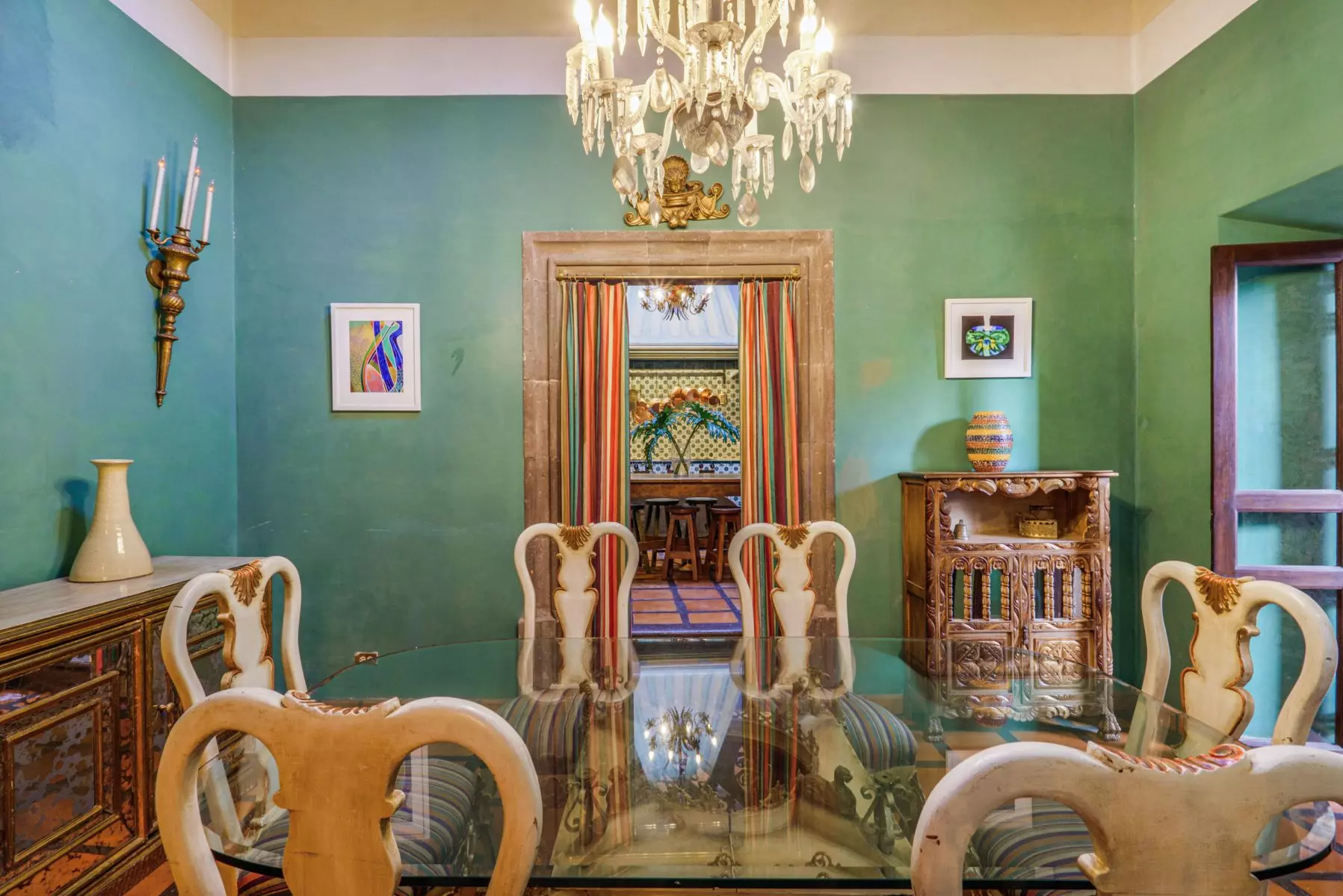 Casa de la Canal — Centro, San Miguel de Allende — photo 21 — elegant colonial dining with verdant walls
