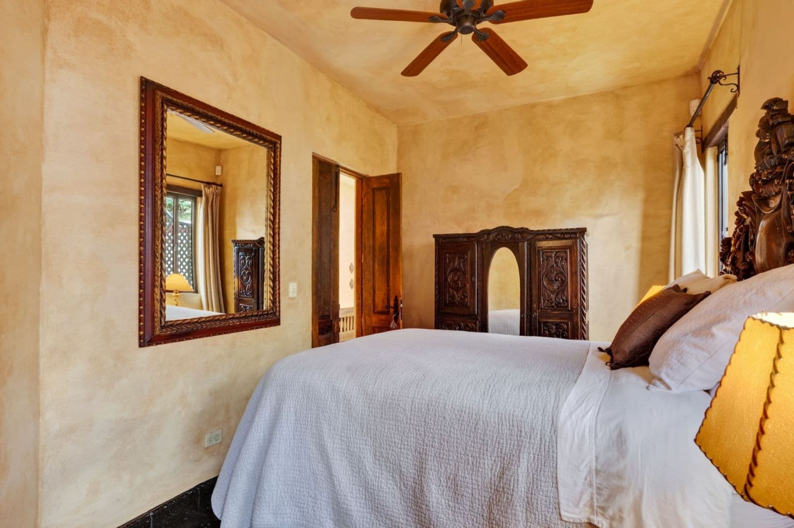 Villa Escondida — Centro, San Miguel de Allende — photo 25 — golden-hued sanctuary with artisan charm