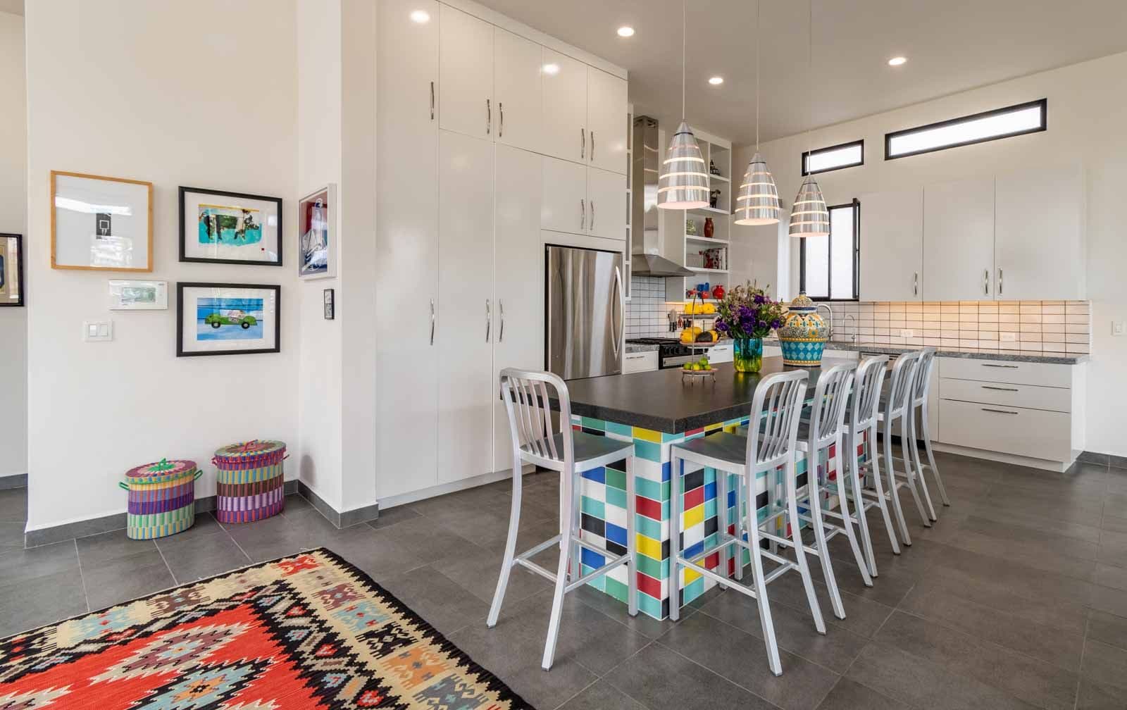 Contemporary Obraje — El Obraje, San Miguel de Allende — photo 17 — vibrant contemporary kitchen island design