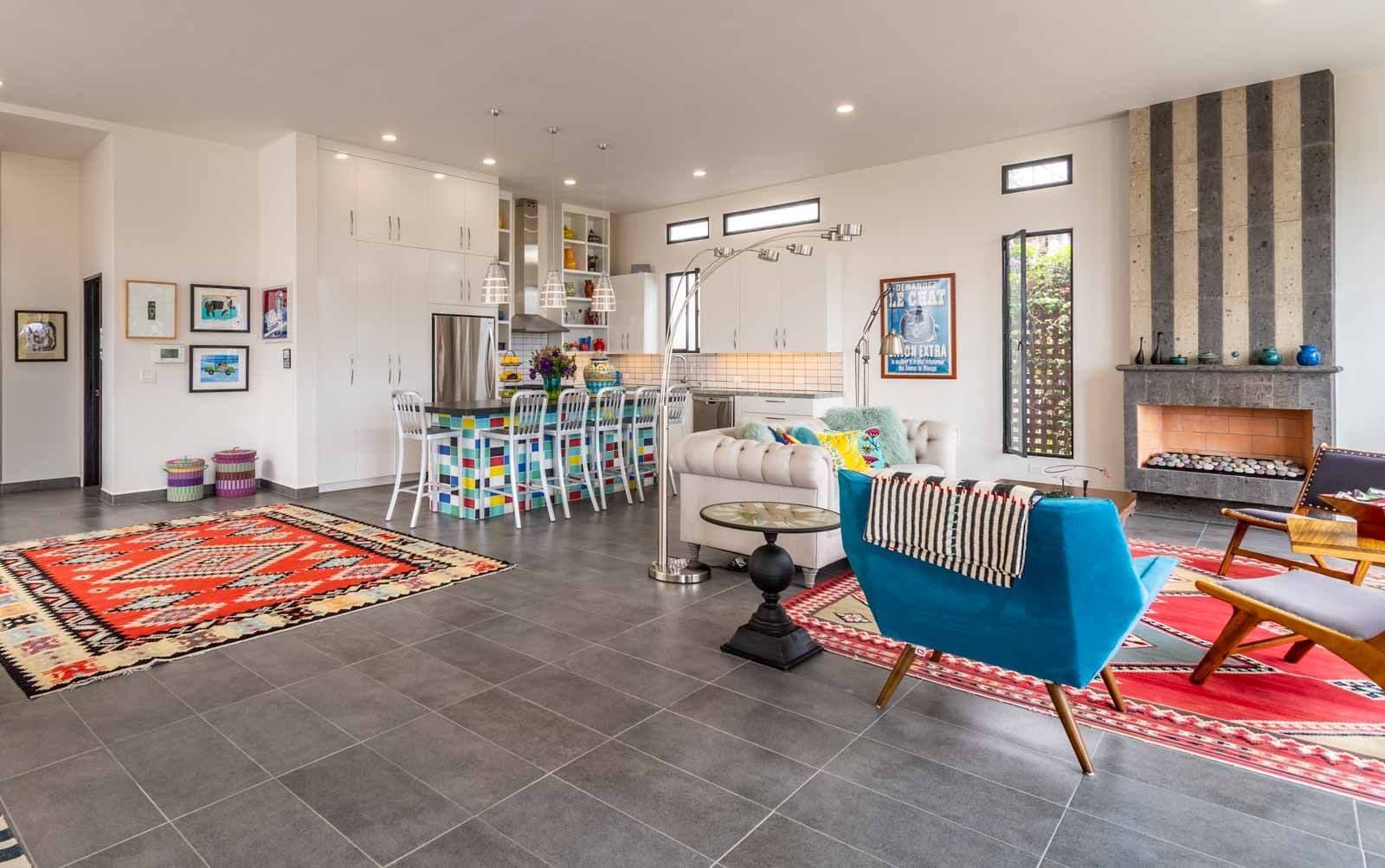 Contemporary Obraje — El Obraje, San Miguel de Allende — photo 15 — vibrant open-concept luxury living space