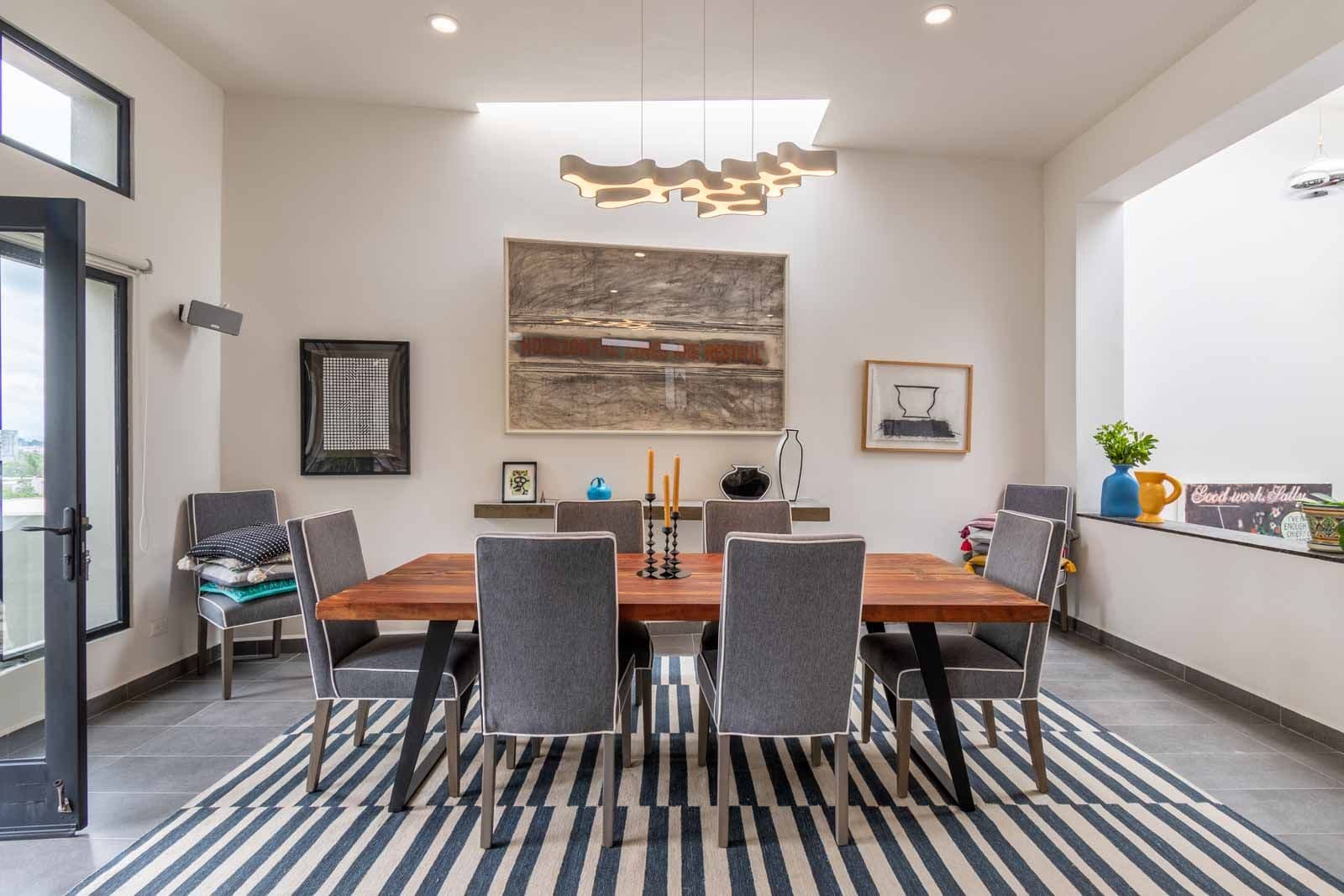 Contemporary Obraje — El Obraje, San Miguel de Allende — photo 19 — sophisticated dining, natural light, curated art