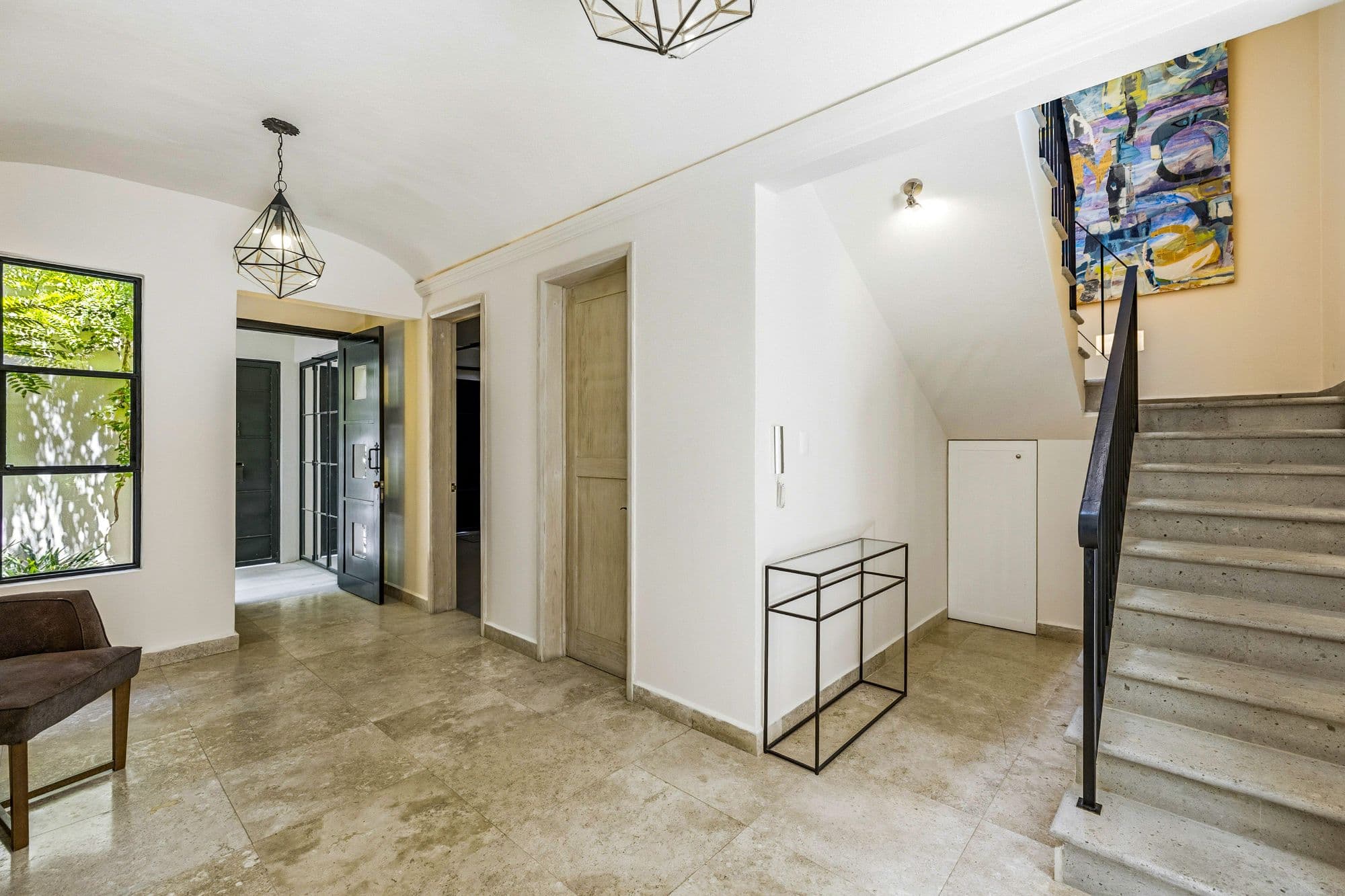 CASA PINO — Guadalupe, San Miguel de Allende — photo 5 — bright, elegant entry hall showcasing tasteful design