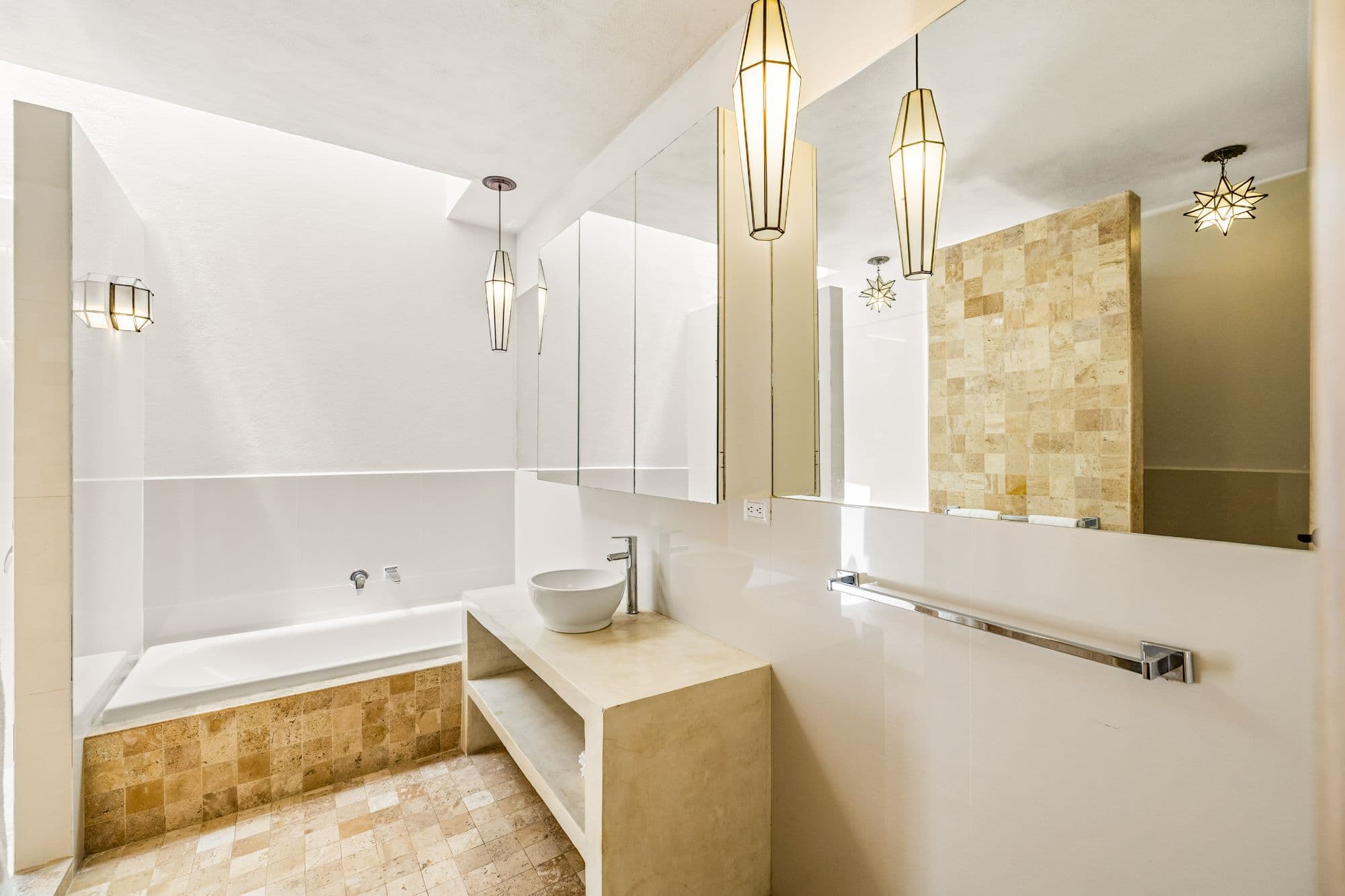 CASA PINO — Guadalupe, San Miguel de Allende — photo 9 — spa-inspired contemporary luxury bathroom