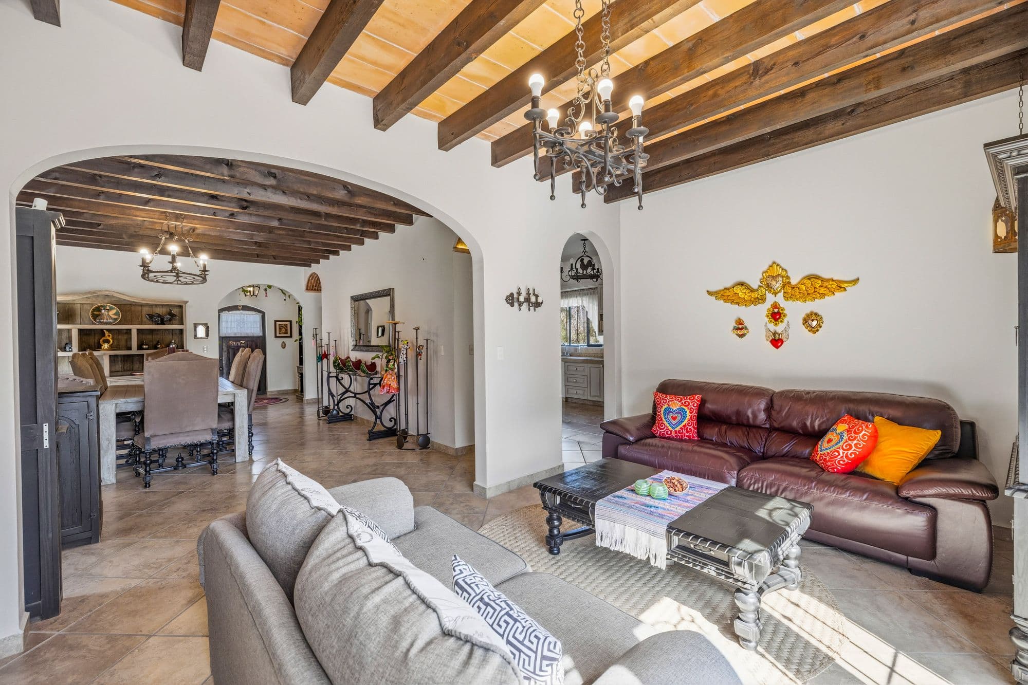 Casa Siqueiros Zirándaro — Zirándaro, San Miguel de Allende — photo 4 — rustic elegance meets refined comfort