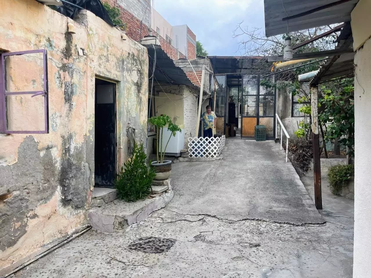 Casa Angelica — San Antonio, San Miguel de Allende — photo 6 — charming courtyard with authentic character
