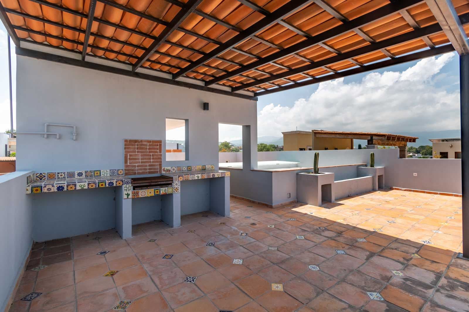 Casa Verona — El Capricho, San Miguel de Allende — photo 18 — panoramic rooftop entertaining space