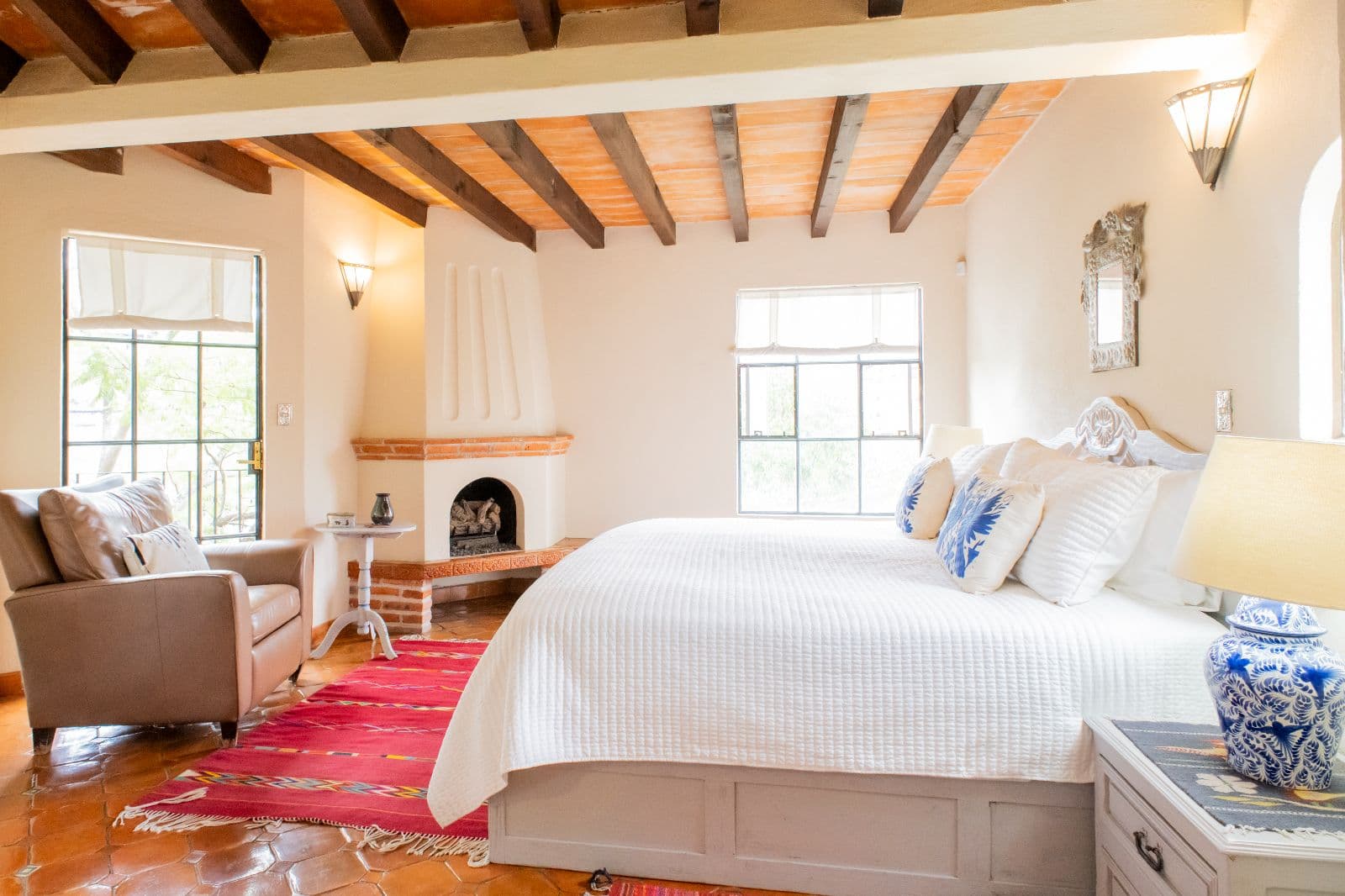Mi Casita Linda — Atascadero (Arcos de San Miguel), San Miguel de Allende — photo 9 — rustic elegance meets serene luxury