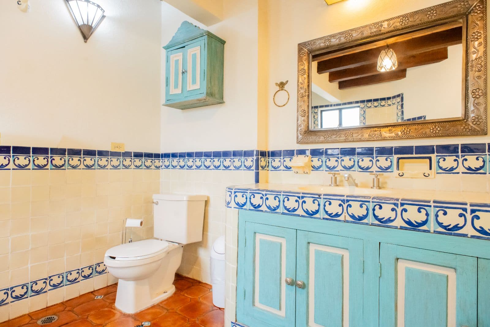 Mi Casita Linda — Atascadero (Arcos de San Miguel), San Miguel de Allende — photo 11 — charming colonial bathroom with artisanal tilework