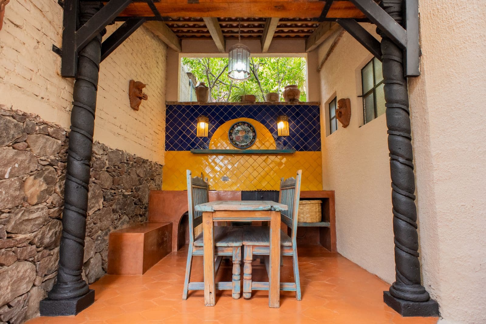 Mi Casita Linda — Atascadero (Arcos de San Miguel), San Miguel de Allende — photo 16 — charming colonial courtyard, authentic mexican character