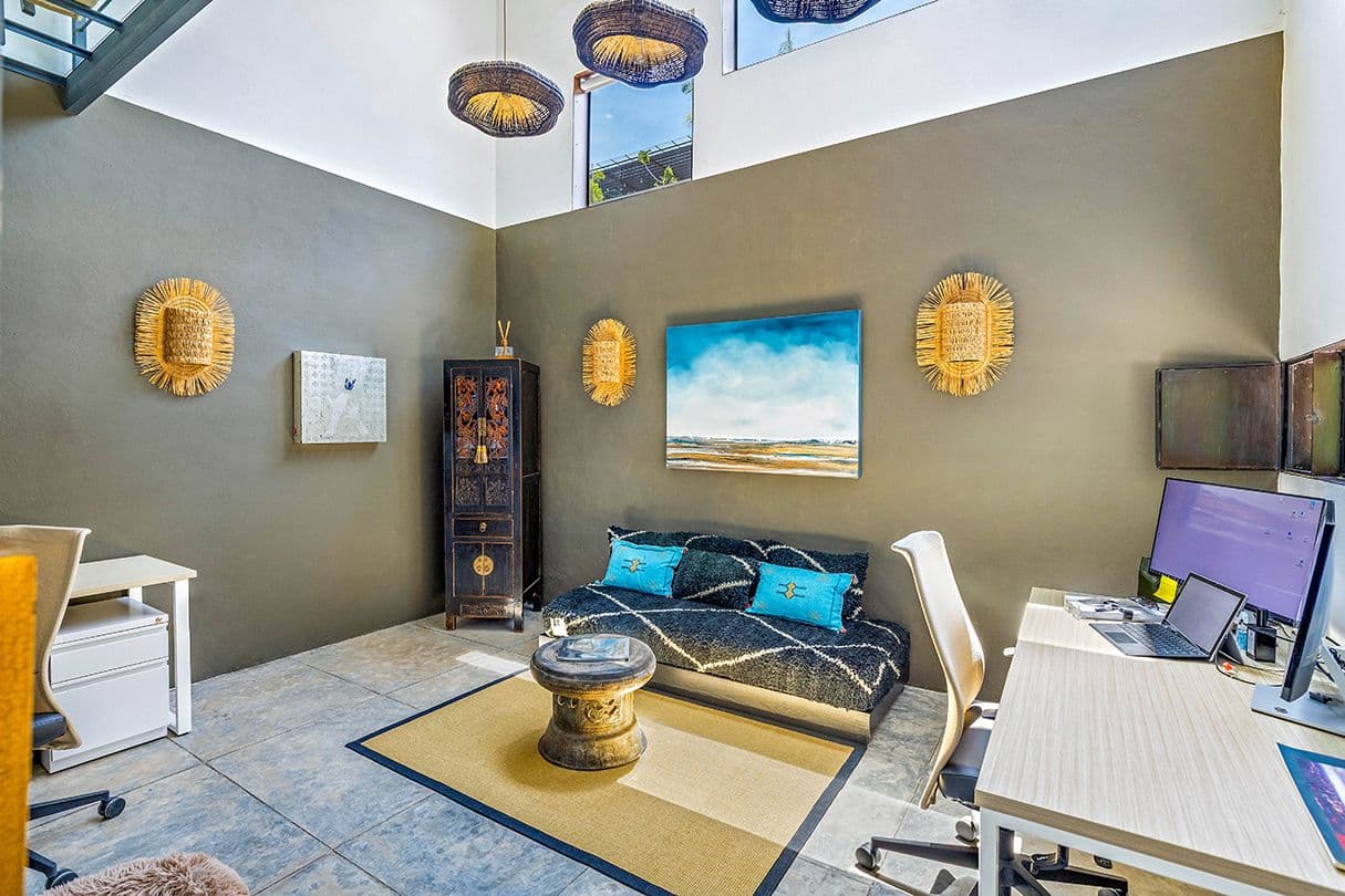 Casa 19 — Centro, San Miguel de Allende — photo 12 — luminous sanctuary blending work and tranquility