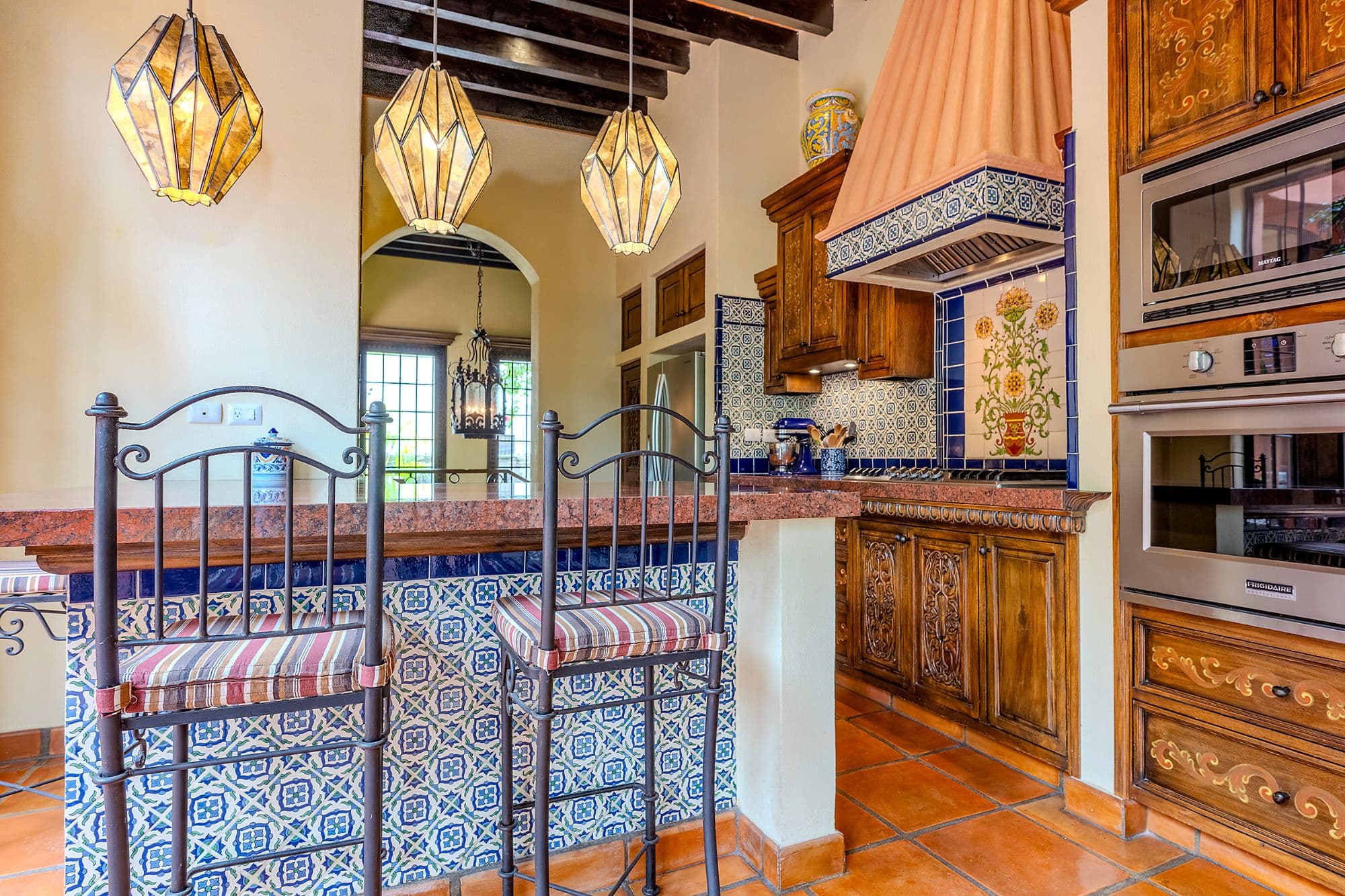 Casa Del Encanto — Guadiana, San Miguel de Allende — photo 12 — authentic colonial kitchen, artisanal charm