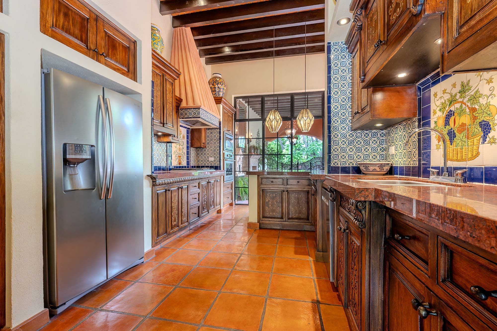 Casa Del Encanto — Guadiana, San Miguel de Allende — photo 10 — artisanal kitchen, authentic mexican elegance