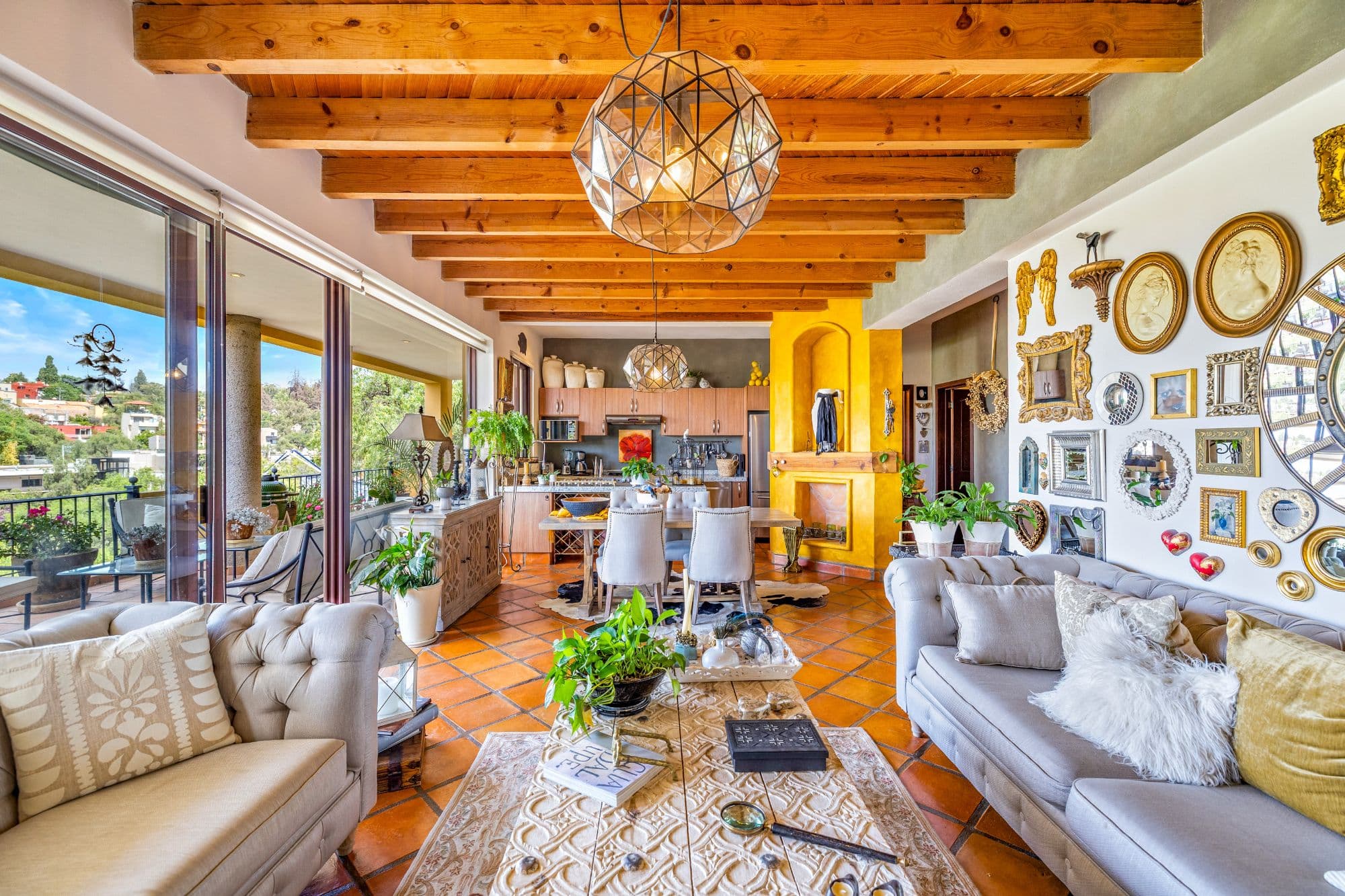 Condo Girasoles — San Miguel de Allende Centro, San Miguel de Allende — photo 7 — luminous open-concept living, architectural artistry, vibrant charm