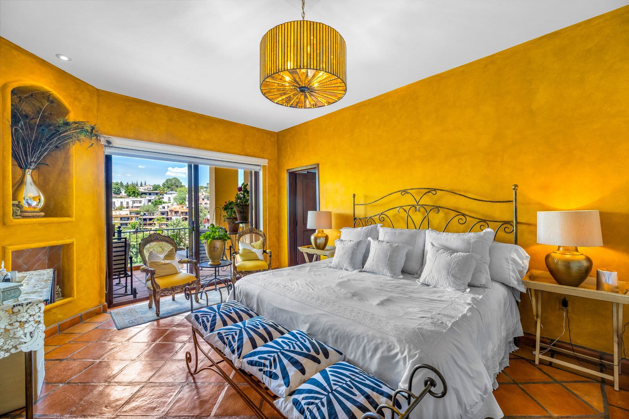 Condo Girasoles — San Miguel de Allende Centro, San Miguel de Allende — photo 2 — radiant saffron sanctuary with panoramic views
