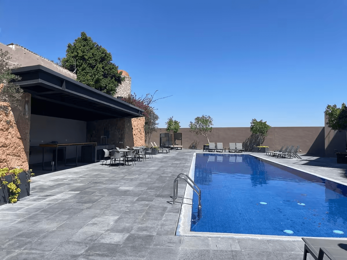 Casa Nixon — Barrio Santo, San Miguel de Allende — photo 6 — modern resort-style pool oasis