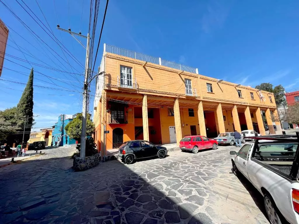 Condominio Info Allende — Aurora, San Miguel de Allende — photo 13 — charming colonial facade, sun-drenched plaza