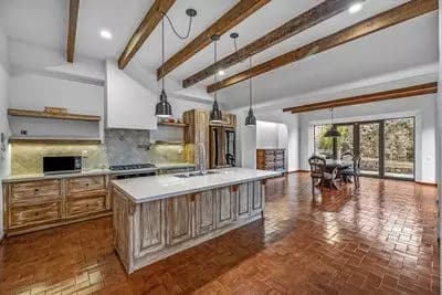 Casa Bamboo — Ojo de Agua, San Miguel de Allende — photo 6 — soaring beams, rustic elegance, light-filled openness