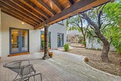 Casa Bamboo — Ojo de Agua, San Miguel de Allende — photo 20 — serene courtyard with mature shade trees