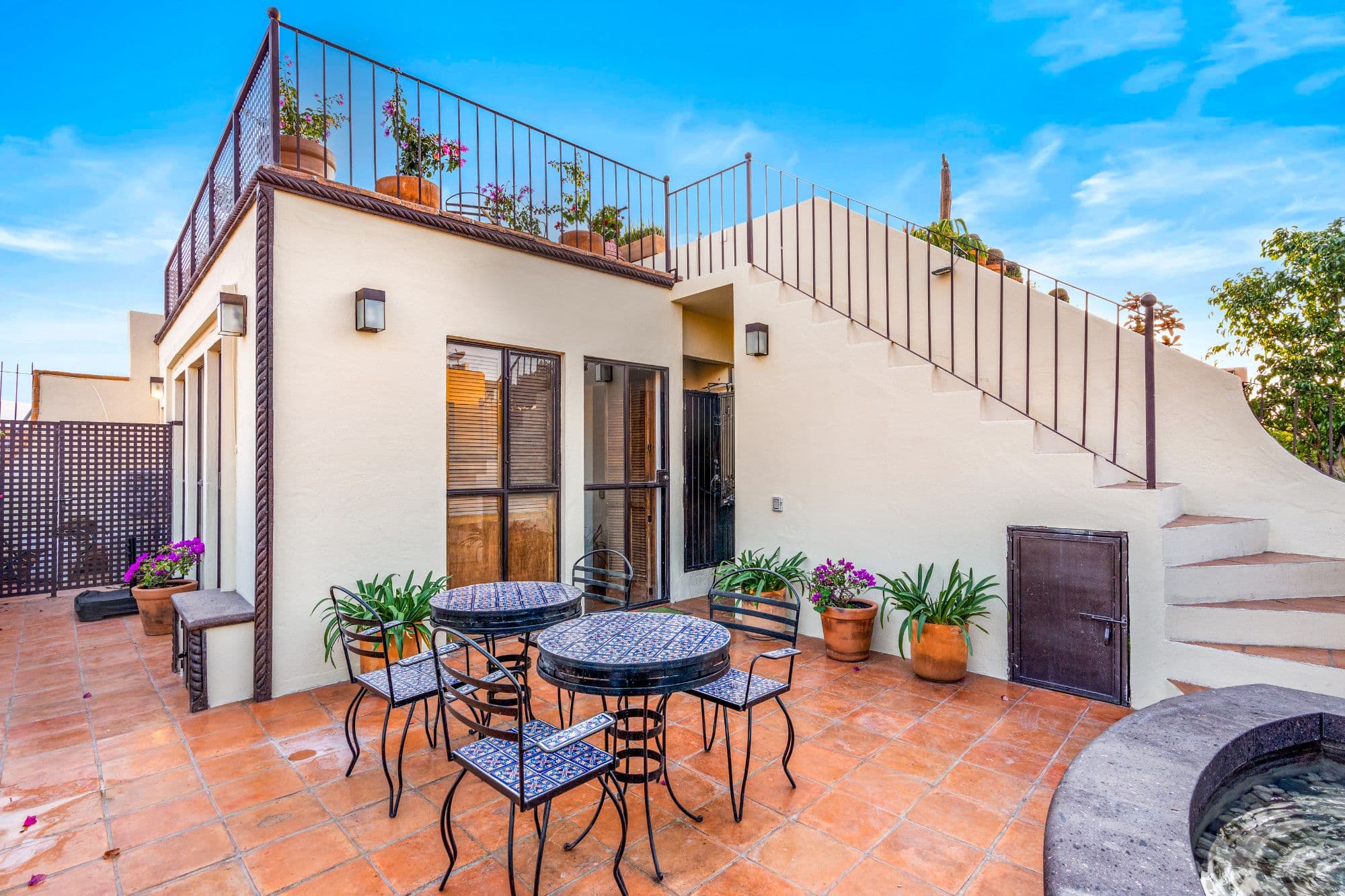 Casa Maria — San Miguel de Allende Centro, San Miguel de Allende — photo 29 — enchanting rooftop terrace with panoramic views