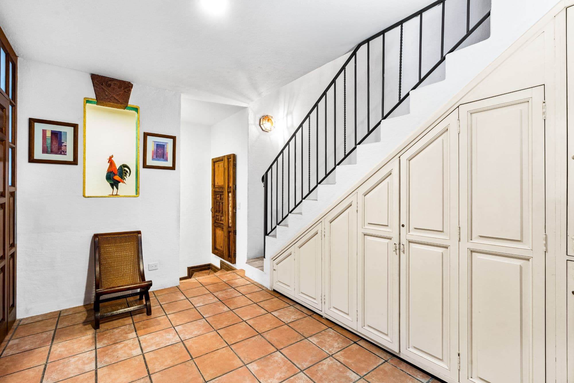 Casa Maria — San Miguel de Allende Centro, San Miguel de Allende — photo 15 — luminous entryway, authentic colonial charm