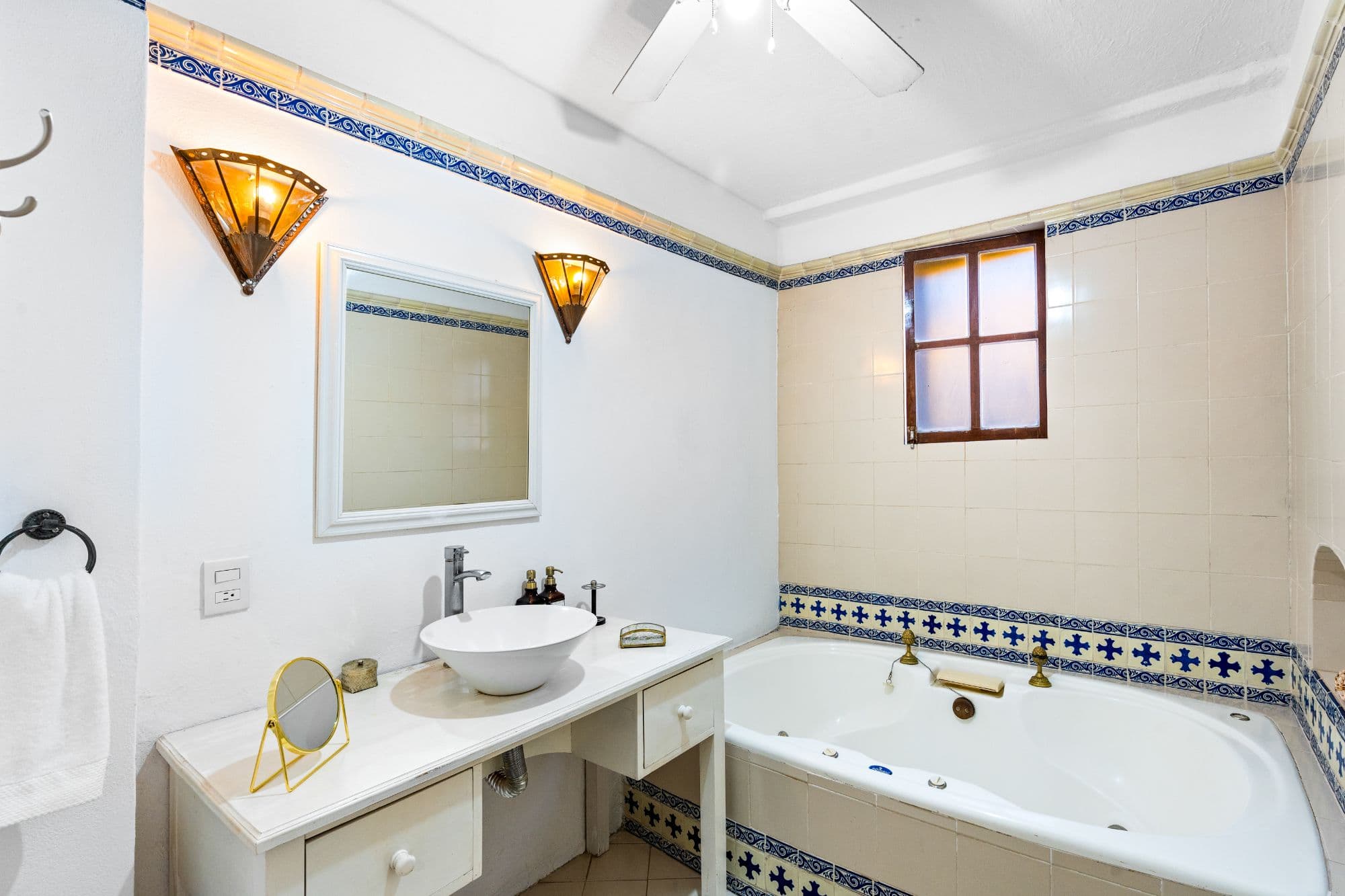 Casa Maria — San Miguel de Allende Centro, San Miguel de Allende — photo 23 — charming talavera-accented master bath