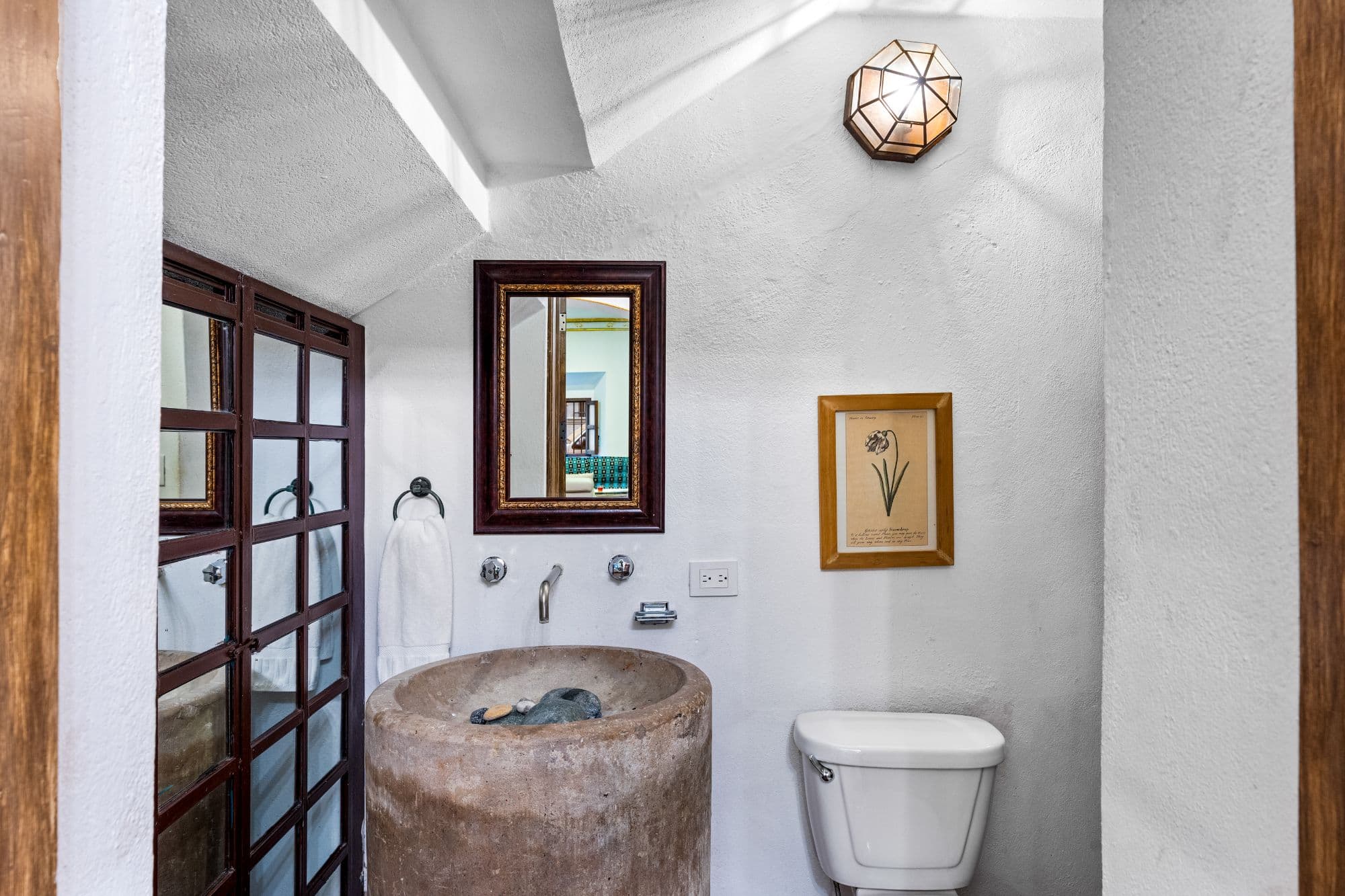 Casa Maria — San Miguel de Allende Centro, San Miguel de Allende — photo 13 — rustic charm meets modern convenience