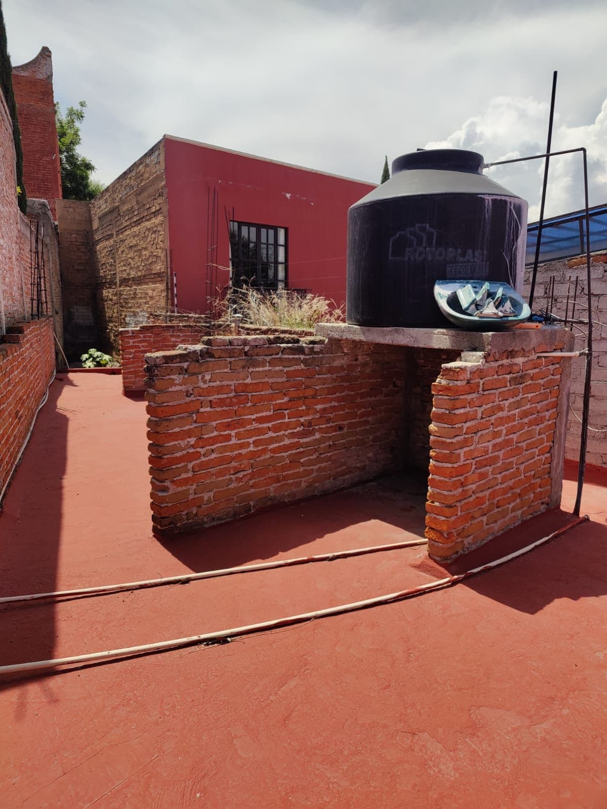 Casa Esperanza — San Antonio, San Miguel de Allende — photo 13 — charming rooftop with authentic character