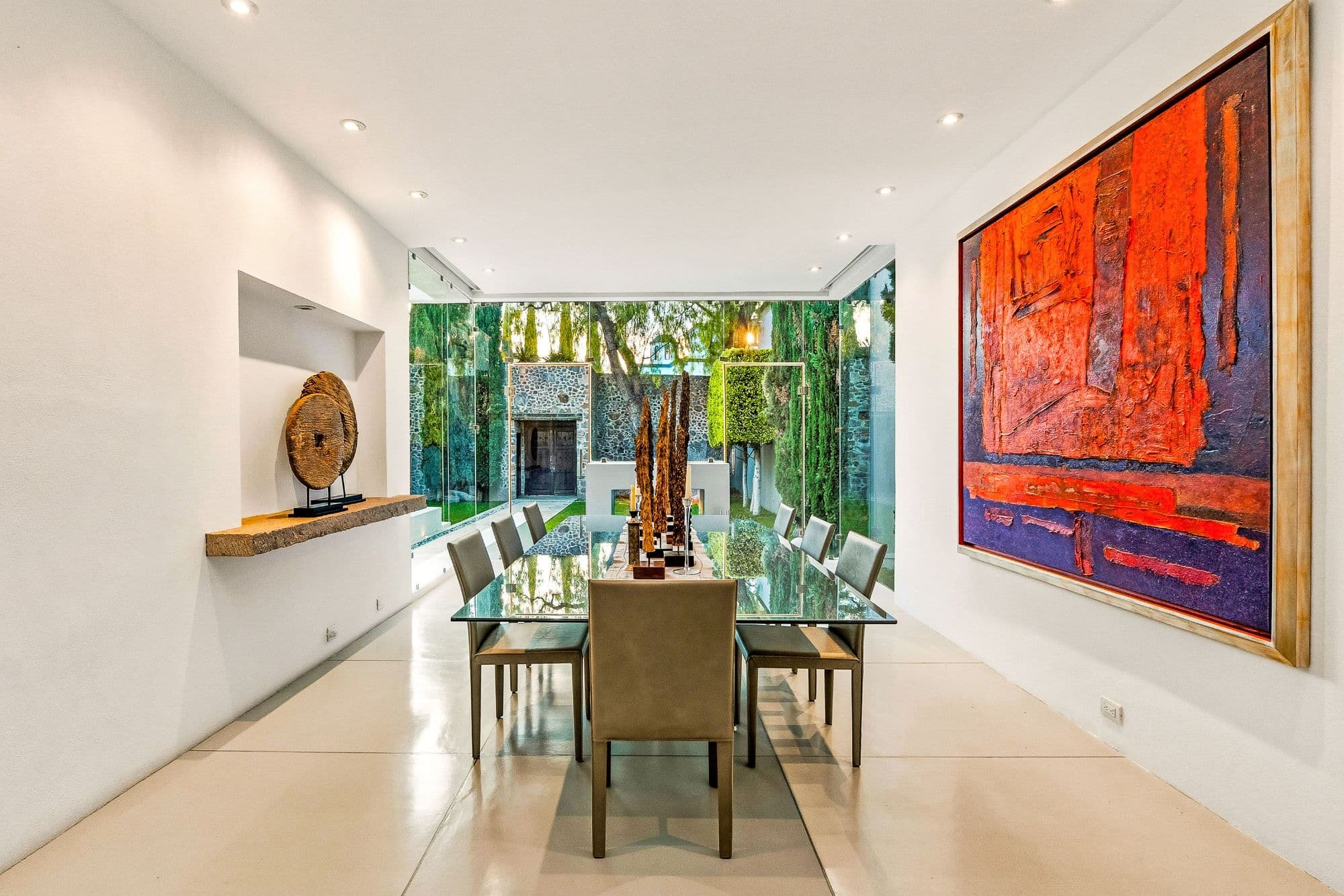 Casa Kent — Centro, San Miguel de Allende — photo 4 — contemporary elegance overlooking verdant courtyard