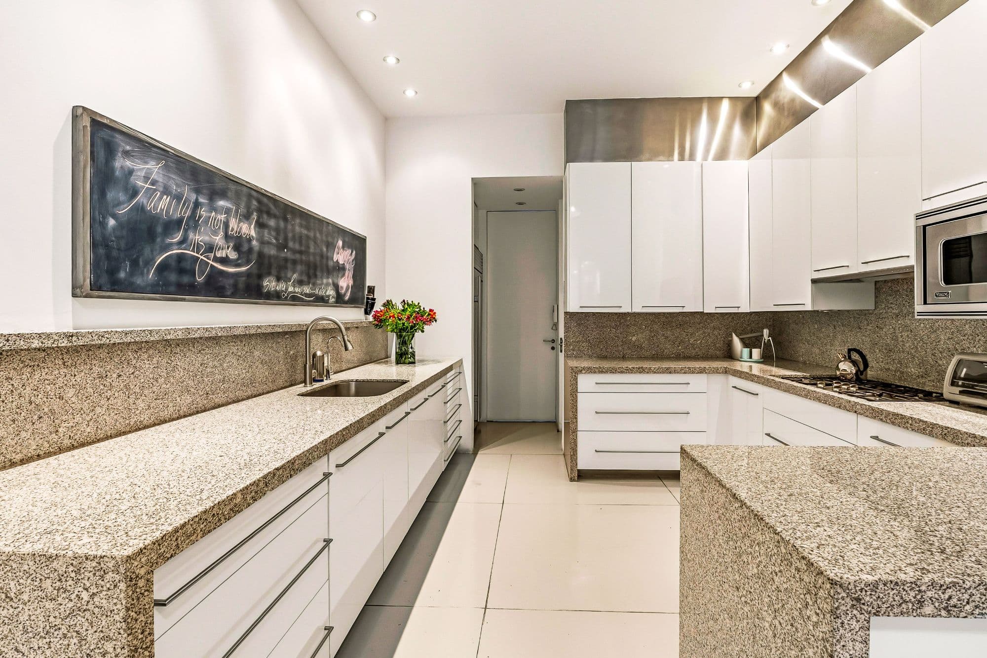 Casa Kent — Centro, San Miguel de Allende — photo 8 — contemporary culinary elegance awaits