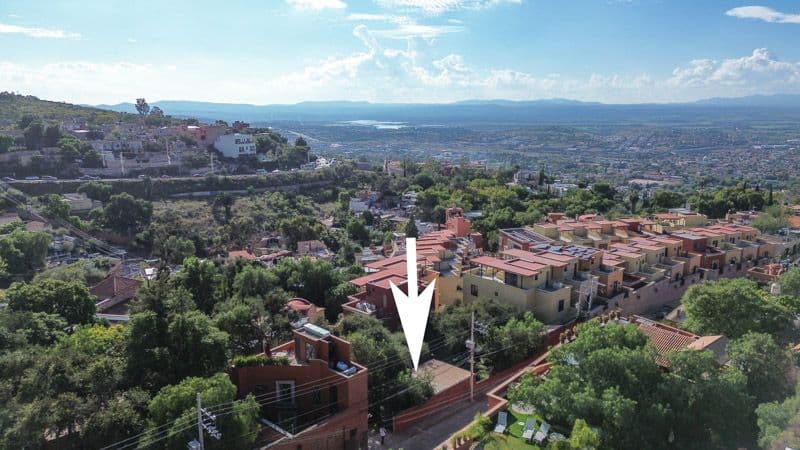 Salida a Qro Lot 147 — Centro, San Miguel de Allende — photo 2 — panoramic valley views, terracotta elegance