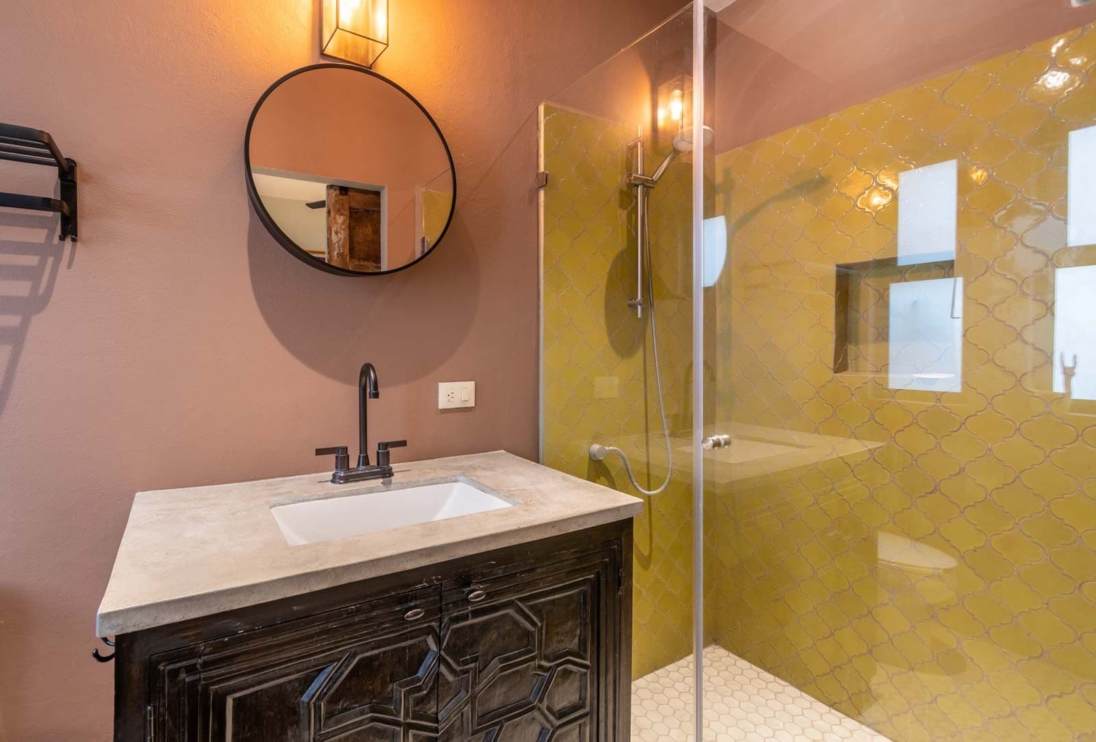 Casa de la Felicidad — San Antonio, San Miguel de Allende — photo 11 — elegant spa-inspired master bath retreat