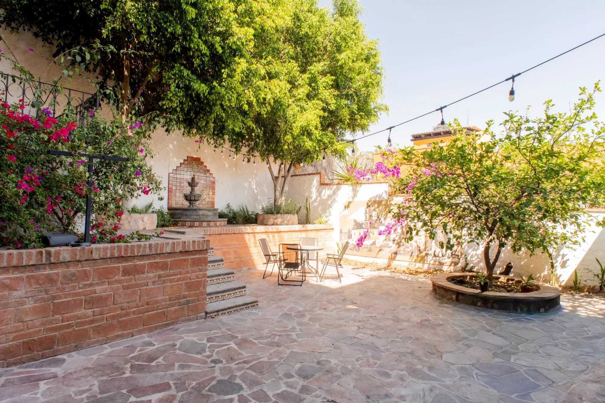 CASA LINDA — Lindavista, San Miguel de Allende — photo 31 — charming colonial terrace, bougainvillea-adorned oasis