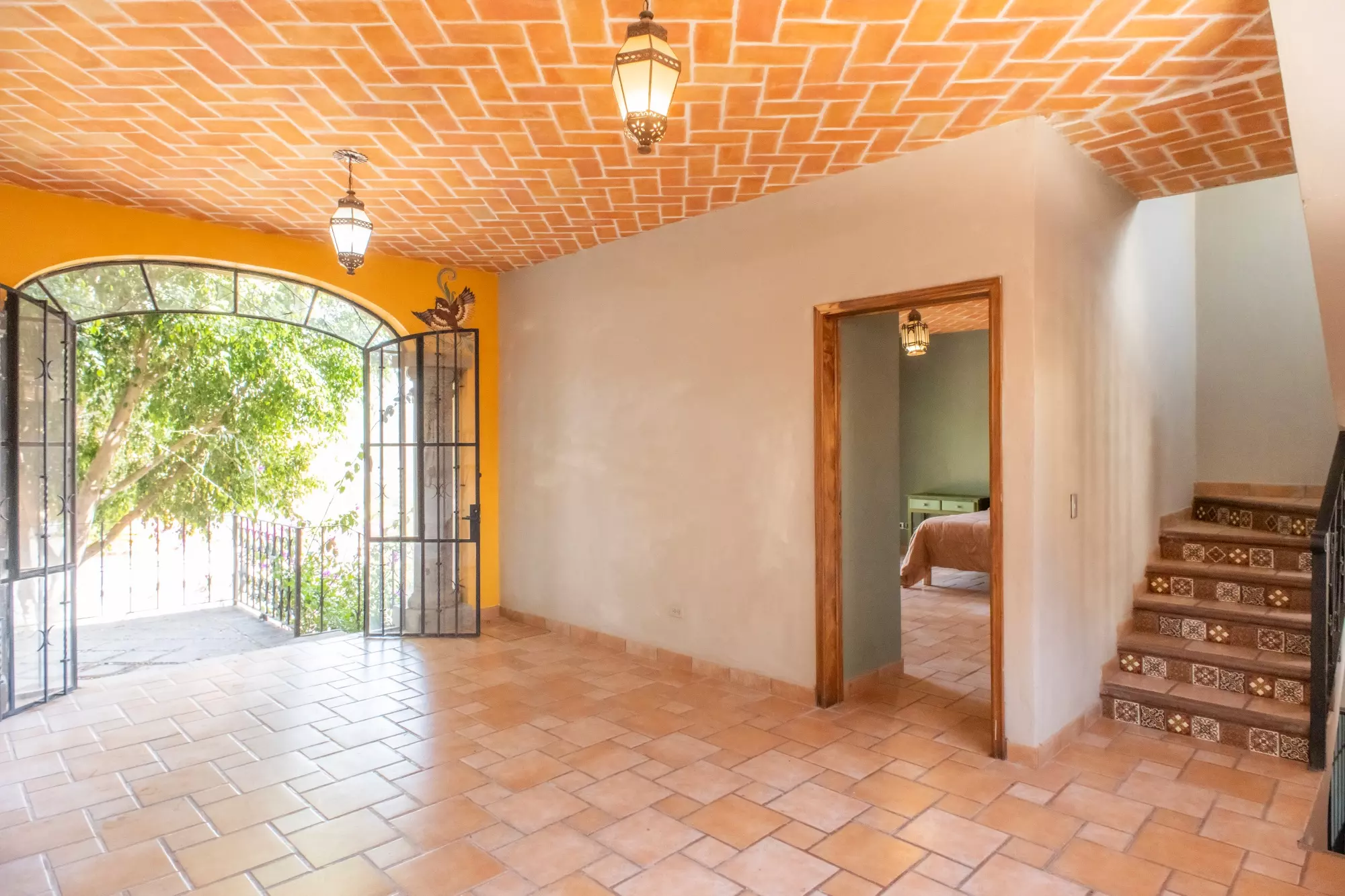 CASA LINDA — Lindavista, San Miguel de Allende — photo 5 — luminous colonial interior, authentic charm