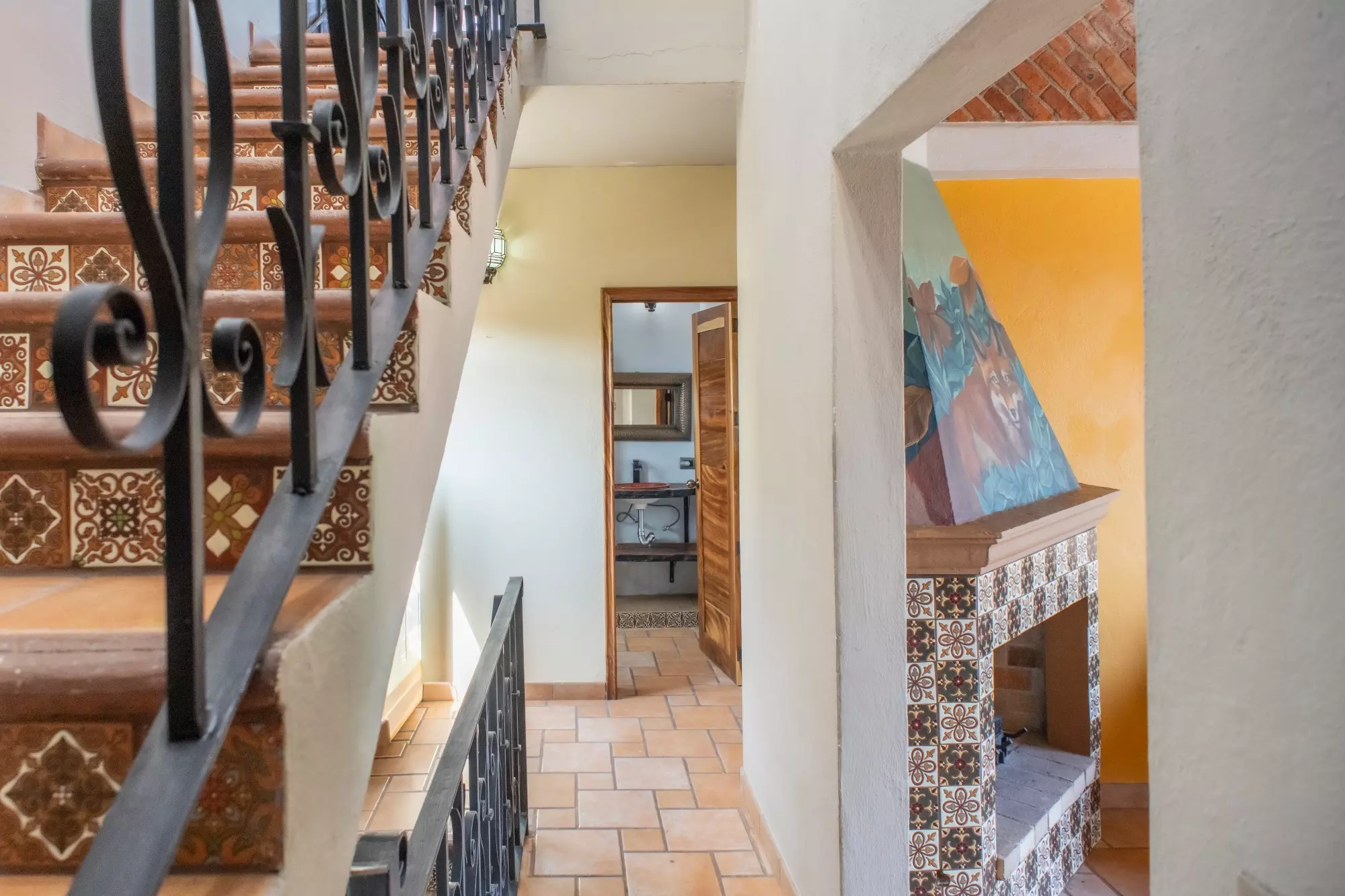 CASA LINDA — Lindavista, San Miguel de Allende — photo 6 — charming colonial staircase, authentic mexican tiles
