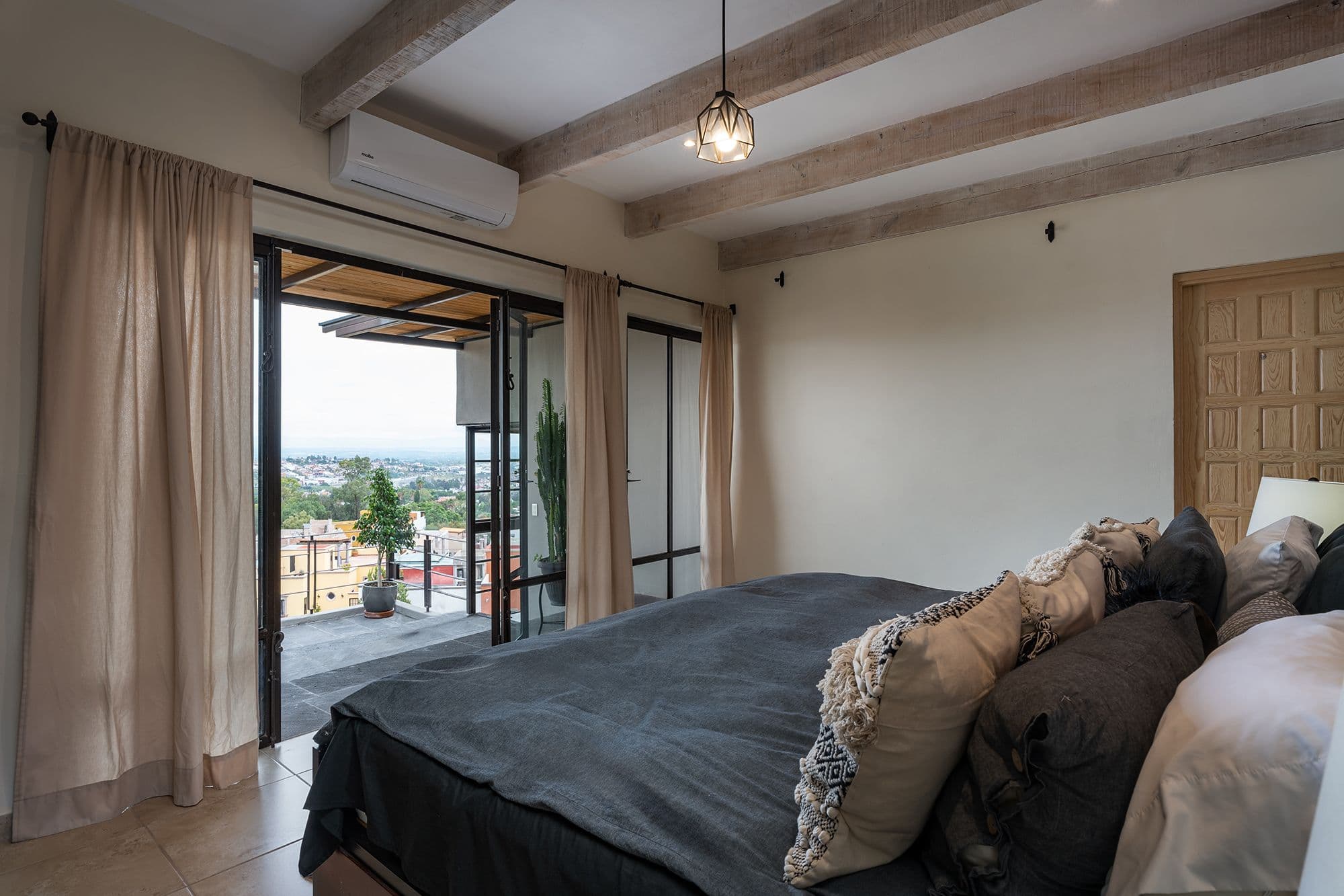 Casa Esplendida — Ojo de Agua, San Miguel de Allende — photo 12 — panoramic hilltop views, refined rustic elegance