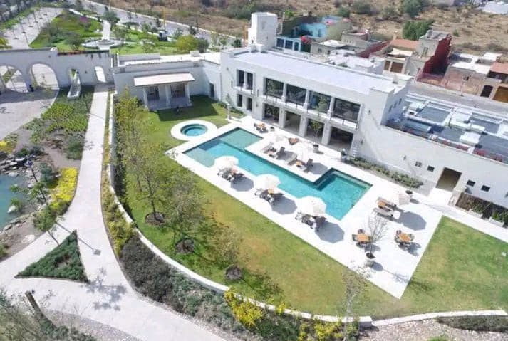 Villa Mila — La Luminaria, San Miguel de Allende — photo 24 — modern luxury retreat, resort-style poolscape