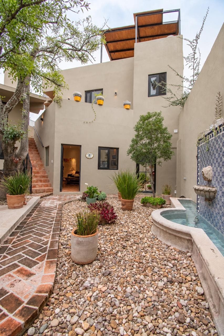 Casa Vista del Cielo — Atascadero (Arcos de San Miguel), San Miguel de Allende — photo 13 — serene courtyard oasis, mexican heritage charm