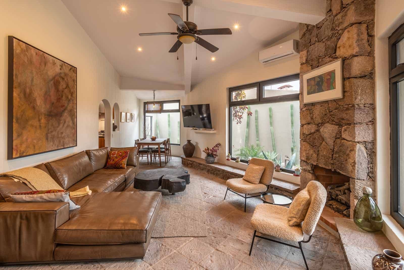 Casa Vista del Cielo — Atascadero (Arcos de San Miguel), San Miguel de Allende — photo 2 — rustic elegance meets modern comfort