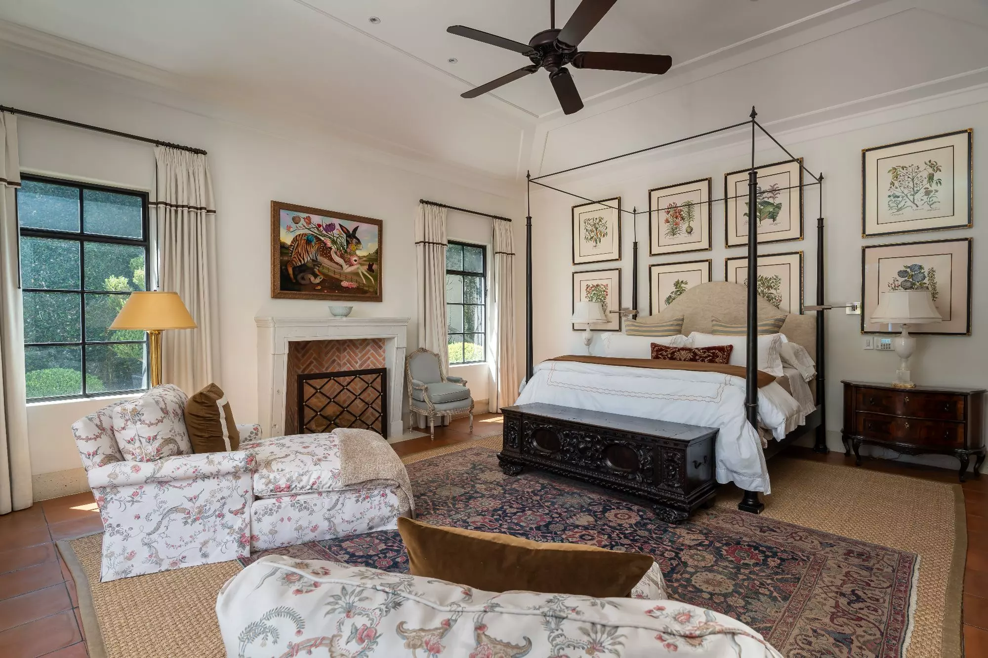 Casa Sienna — Atascadero (Arcos de San Miguel), San Miguel de Allende — photo 4 — luminous master suite, elegant period furnishings