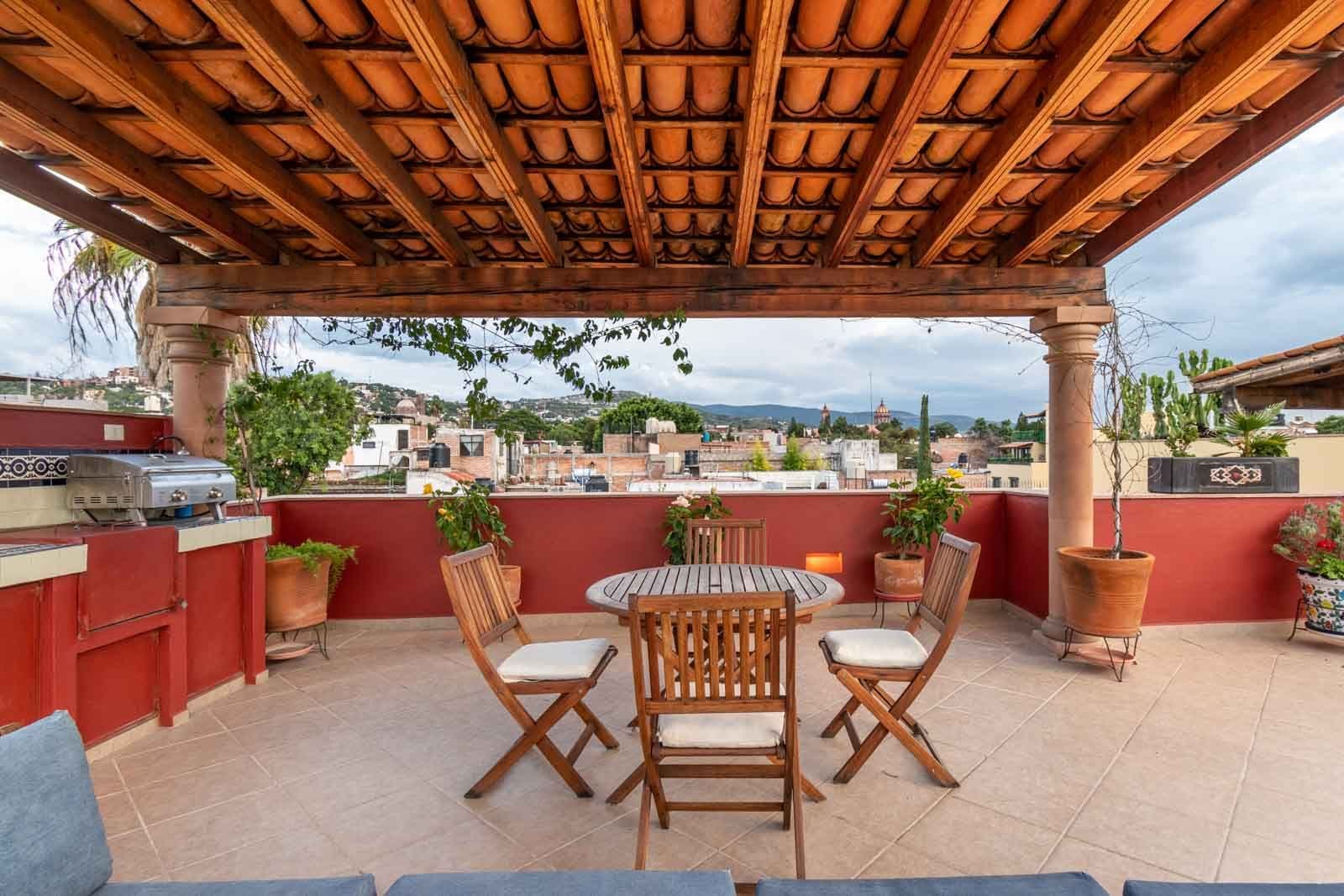 CASA ARCO de LUZ — Guadalupe, San Miguel de Allende — photo 25 — panoramic rooftop entertaining oasis