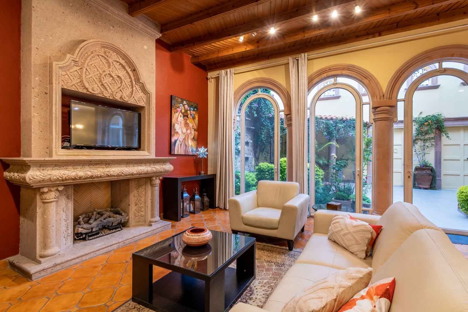 CASA ARCO de LUZ — Guadalupe, San Miguel de Allende — photo 6 — elegant colonial living with courtyard views