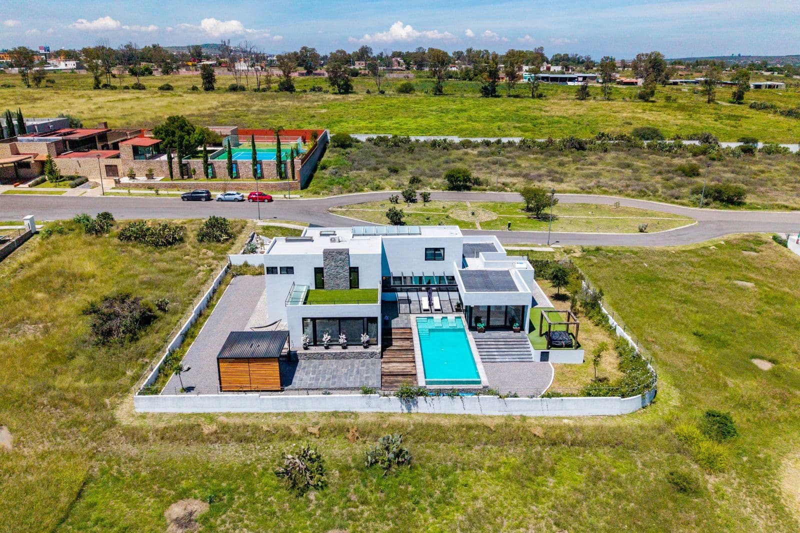 The Dream House — Zirándaro, San Miguel de Allende — photo 24 — modern luxury estate with resort-style amenities