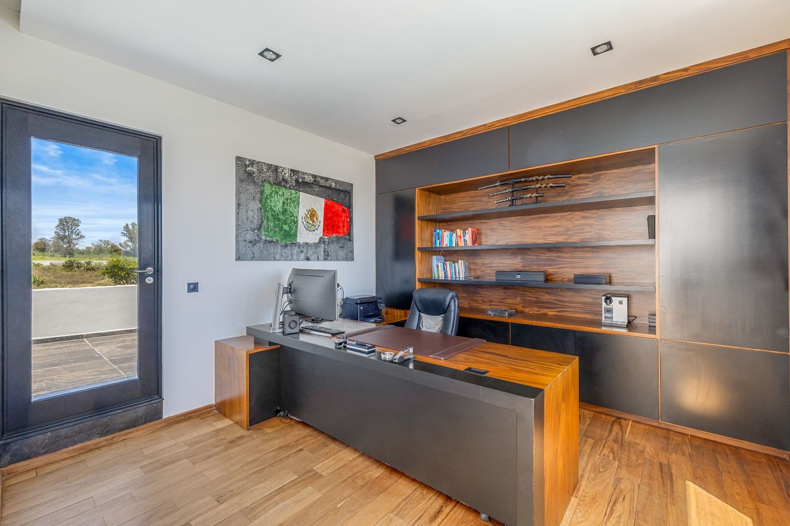 The Dream House — Zirándaro, San Miguel de Allende — photo 14 — sophisticated home office with panoramic views
