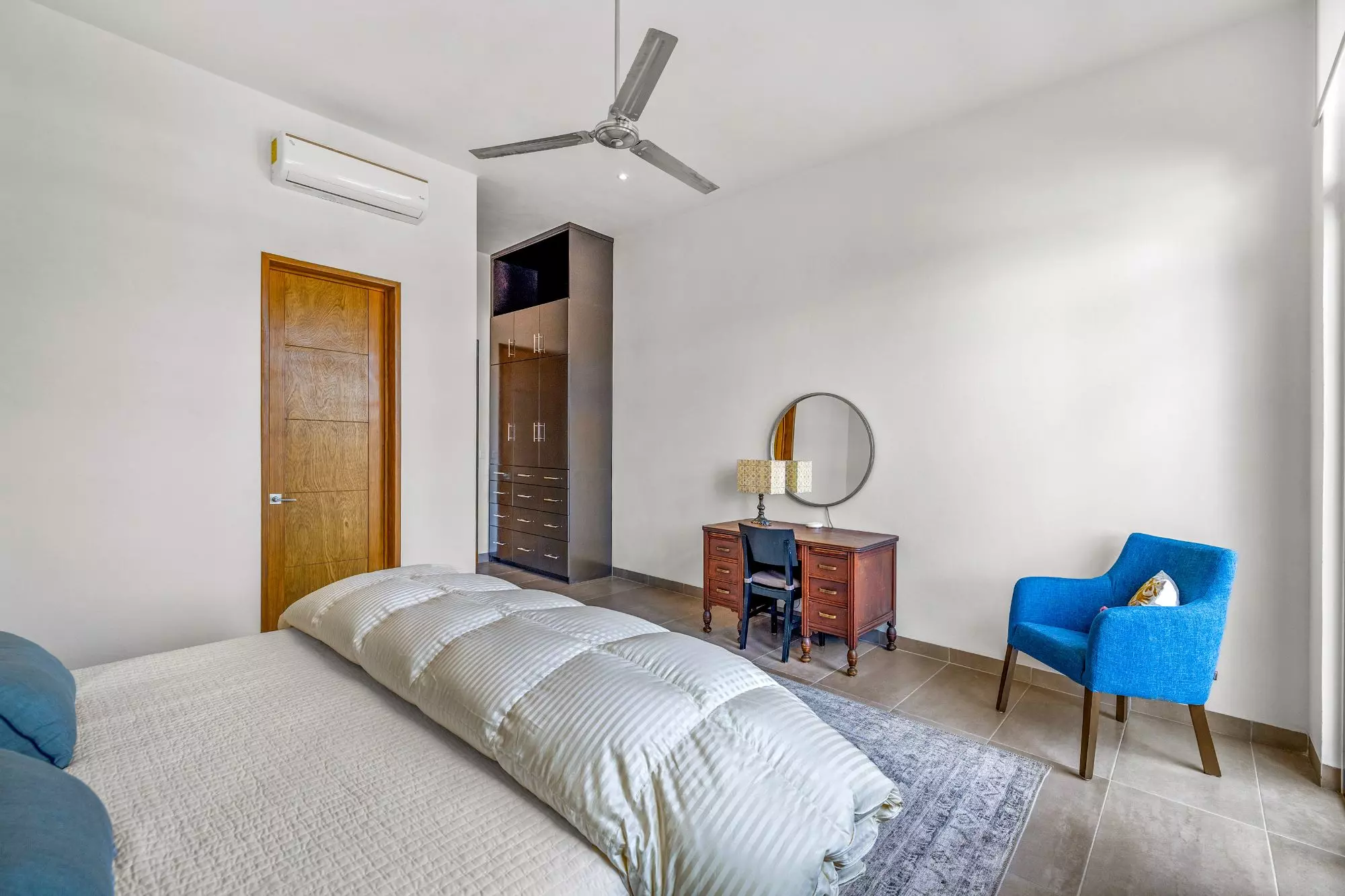 Casa Nochevieja — Guadalupe, San Miguel de Allende — photo 6 — serene master suite, refined comfort awaits