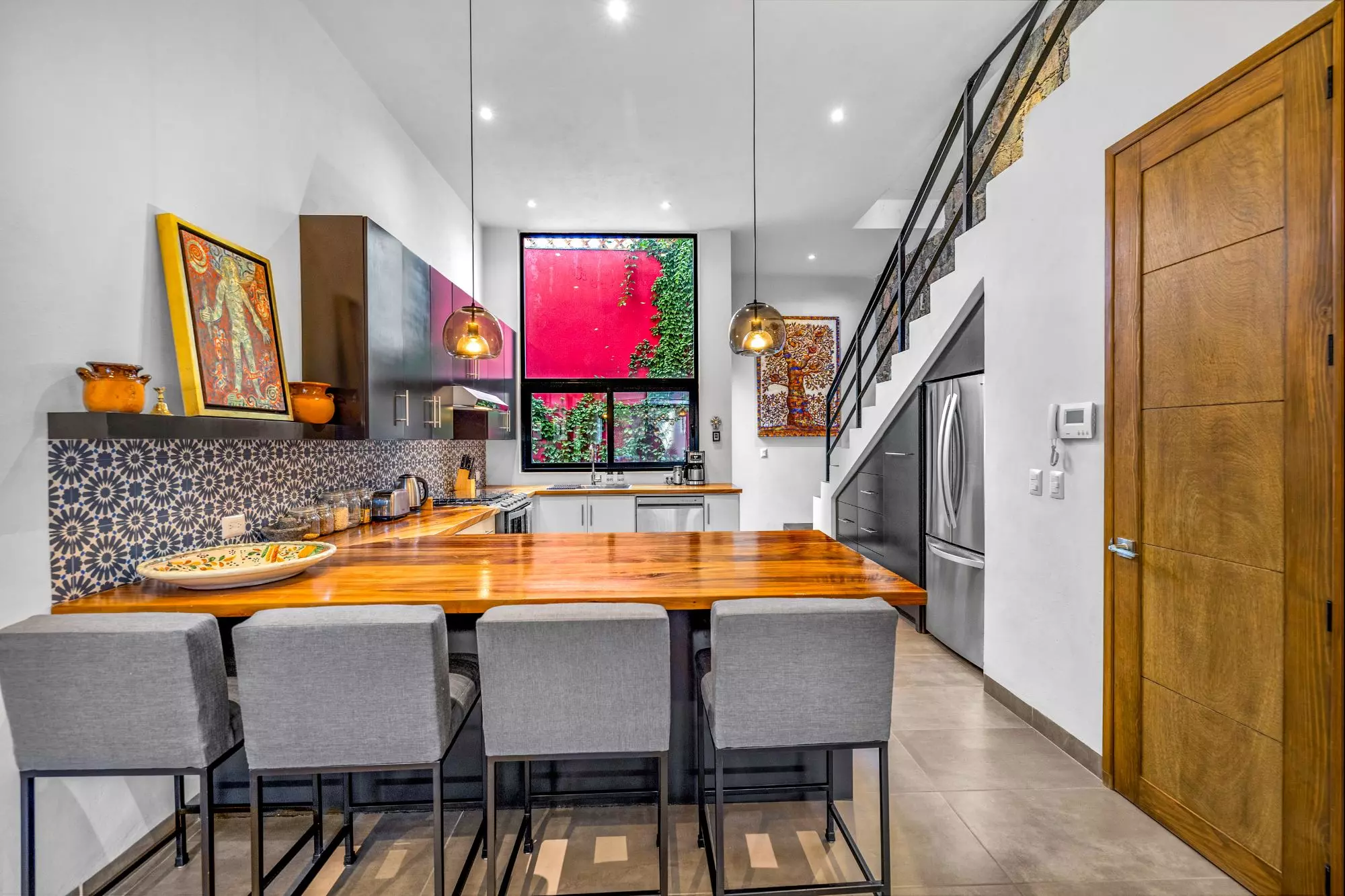 Casa Nochevieja — Guadalupe, San Miguel de Allende — photo 7 — contemporary culinary space with artistic flair