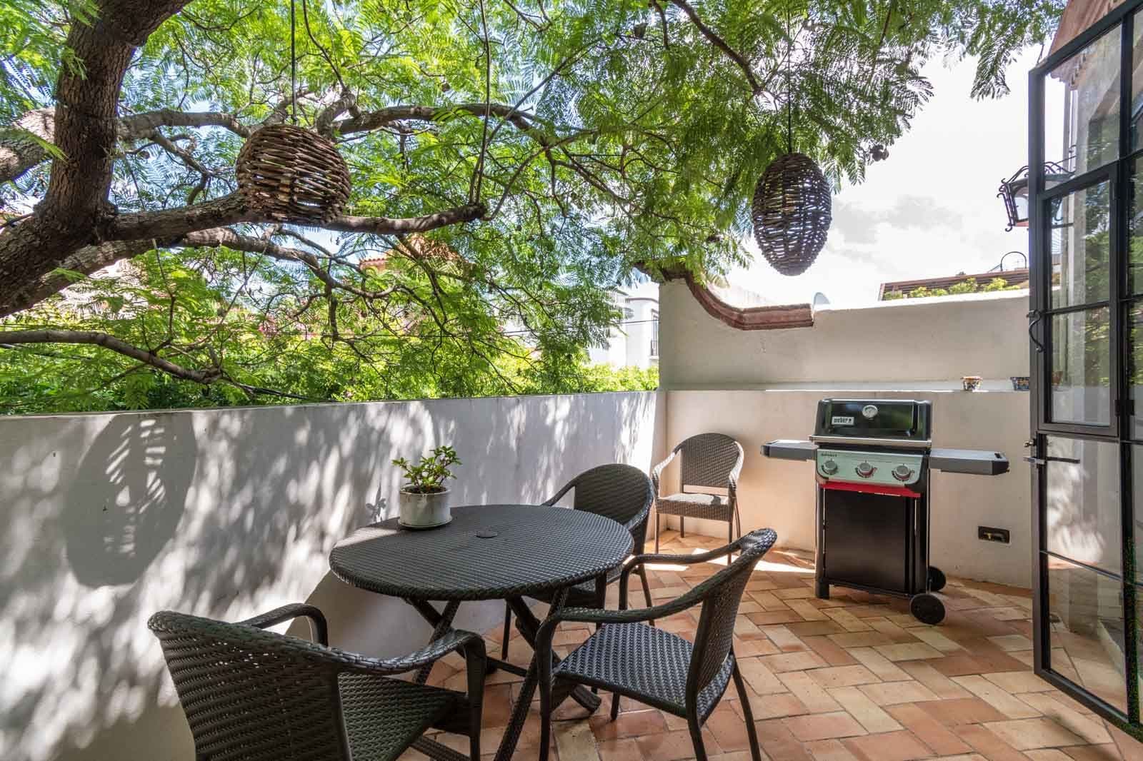 Casa Jacaranda — Guadiana, San Miguel de Allende — photo 19 — enchanting tree-canopied terrace retreat