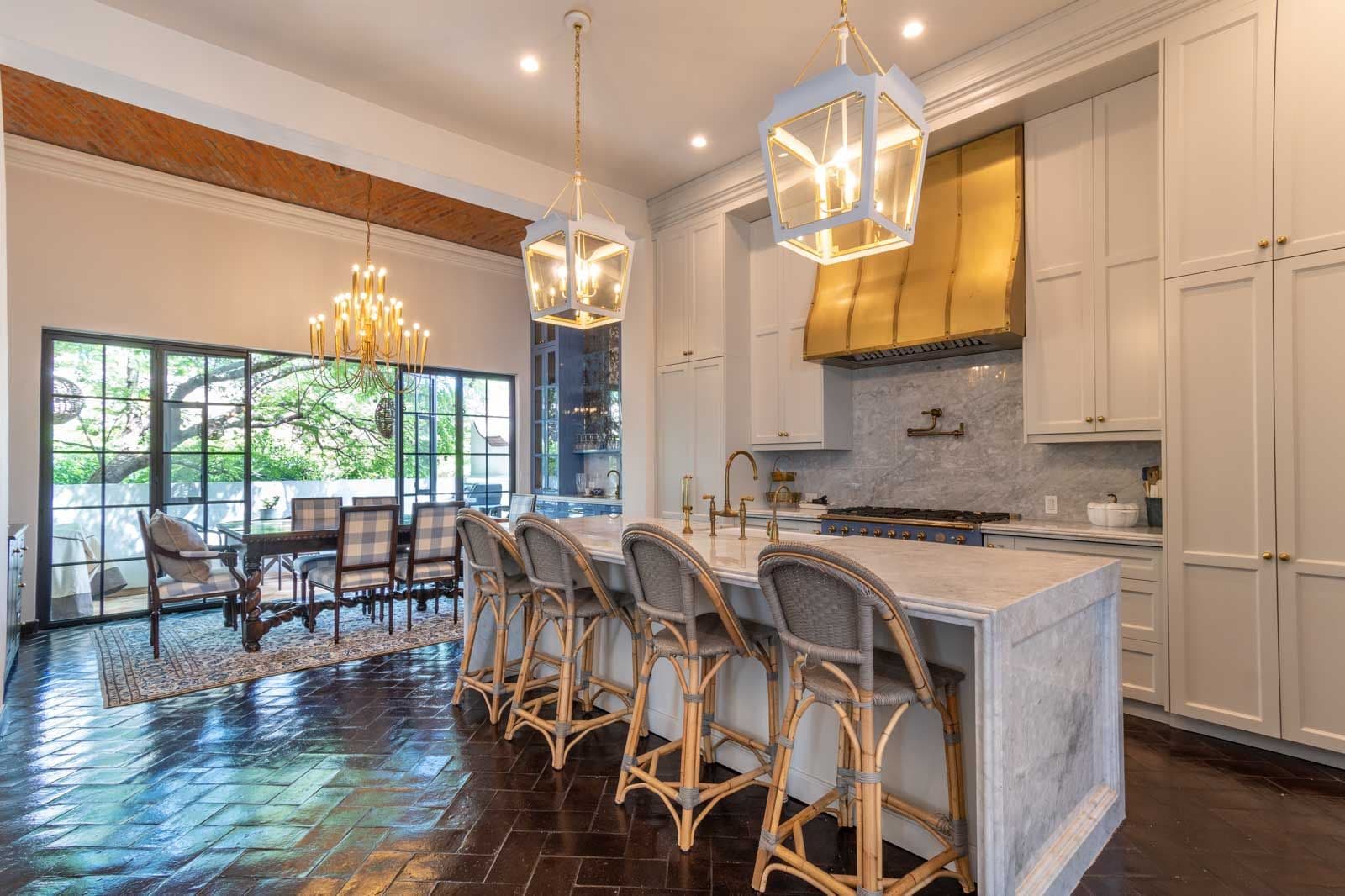 Casa Jacaranda — Guadiana, San Miguel de Allende — photo 16 — luminous chef's kitchen with curated elegance