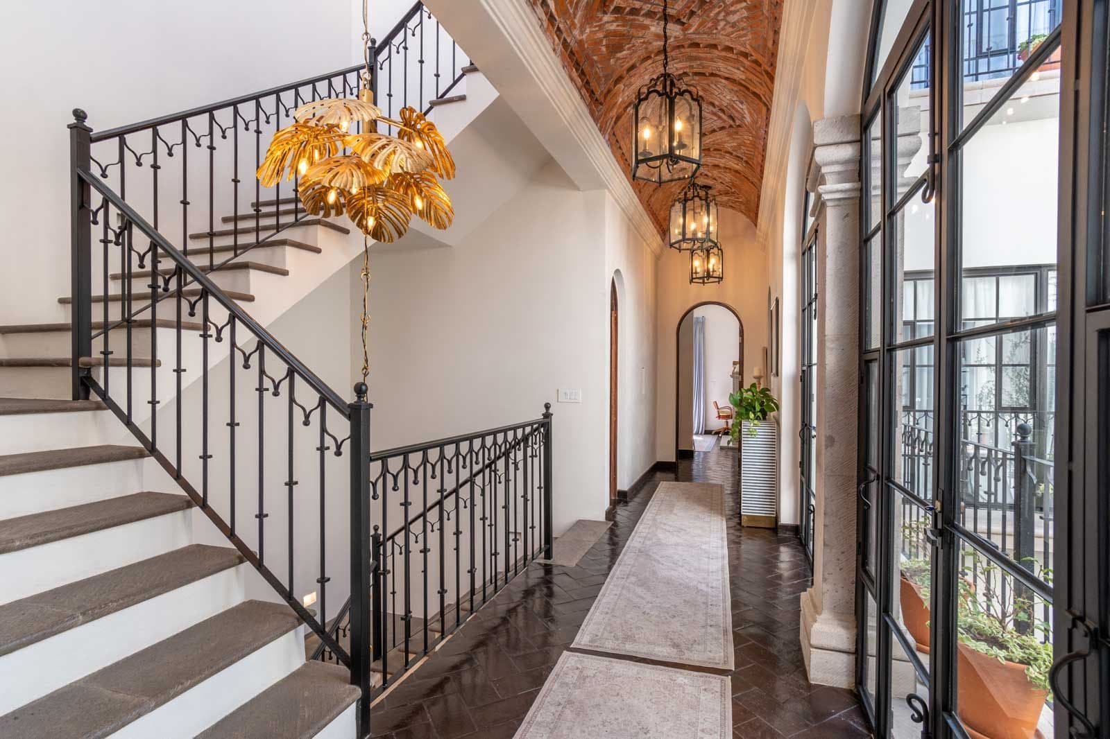 Casa Jacaranda — Guadiana, San Miguel de Allende — photo 13 — soaring ceilings, architectural elegance defined