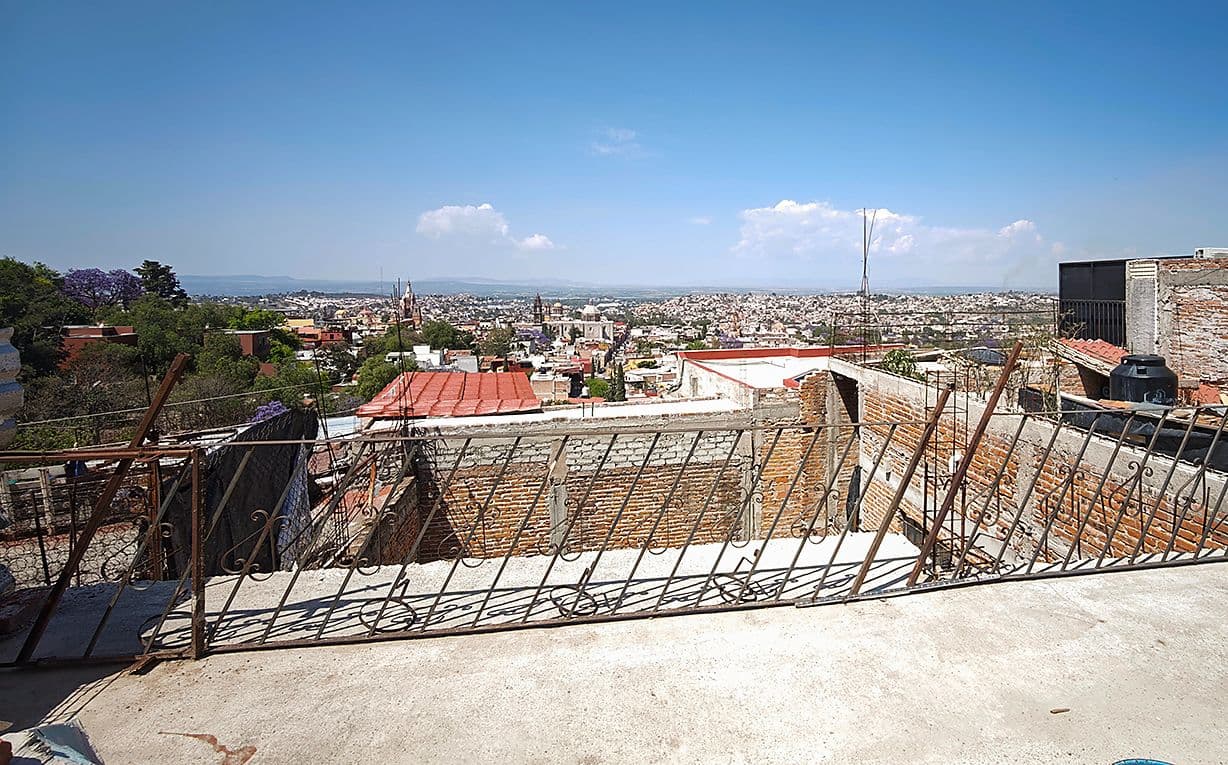 Proyecto Cjon. De Chepito — Centro, San Miguel de Allende — photo 22 — panoramic vistas, elevated terrace elegance